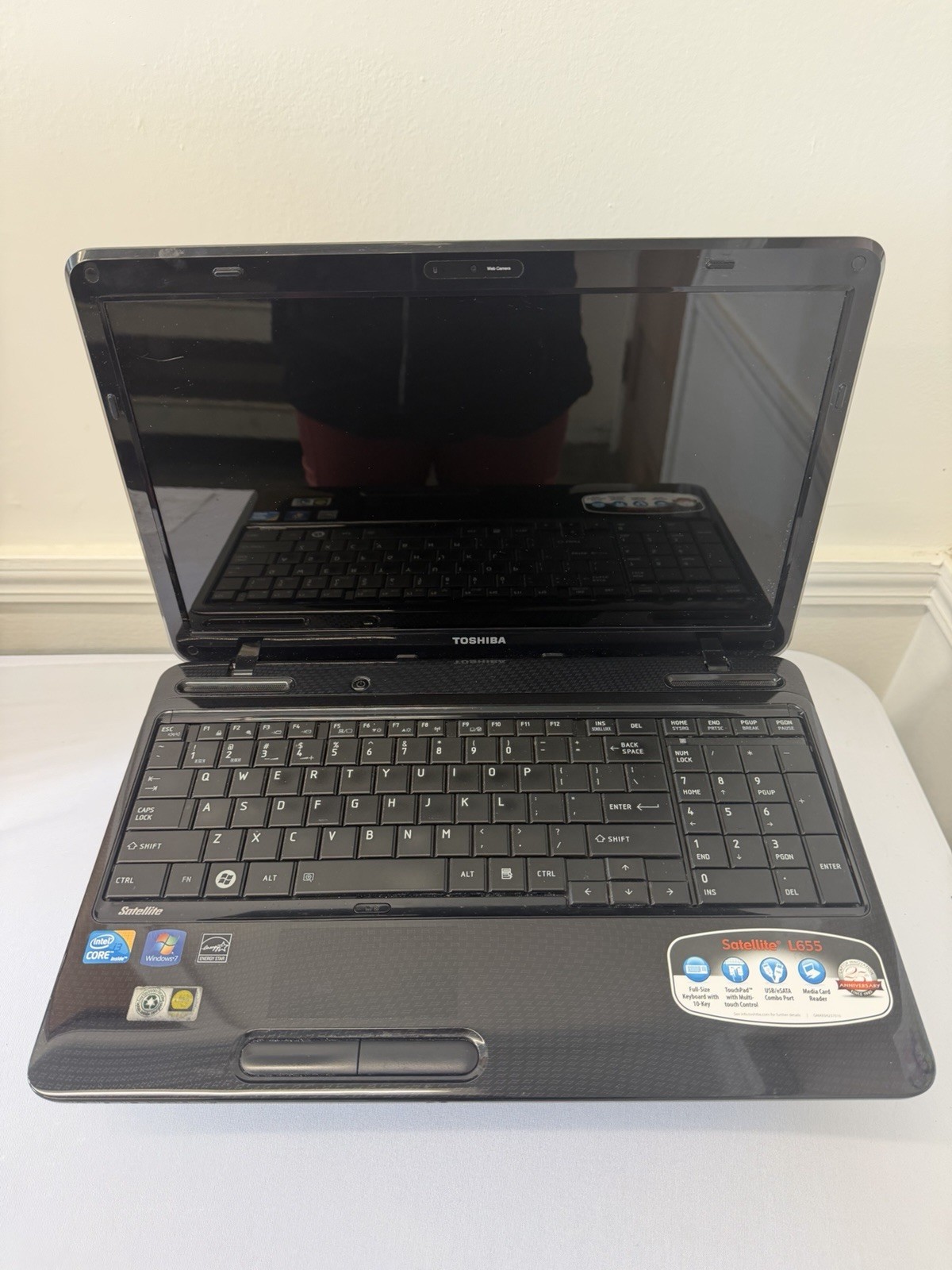 Toshiba Satellite L655-55117 Laptop -Unknown if Screen is Good-Intel i3-Read Des