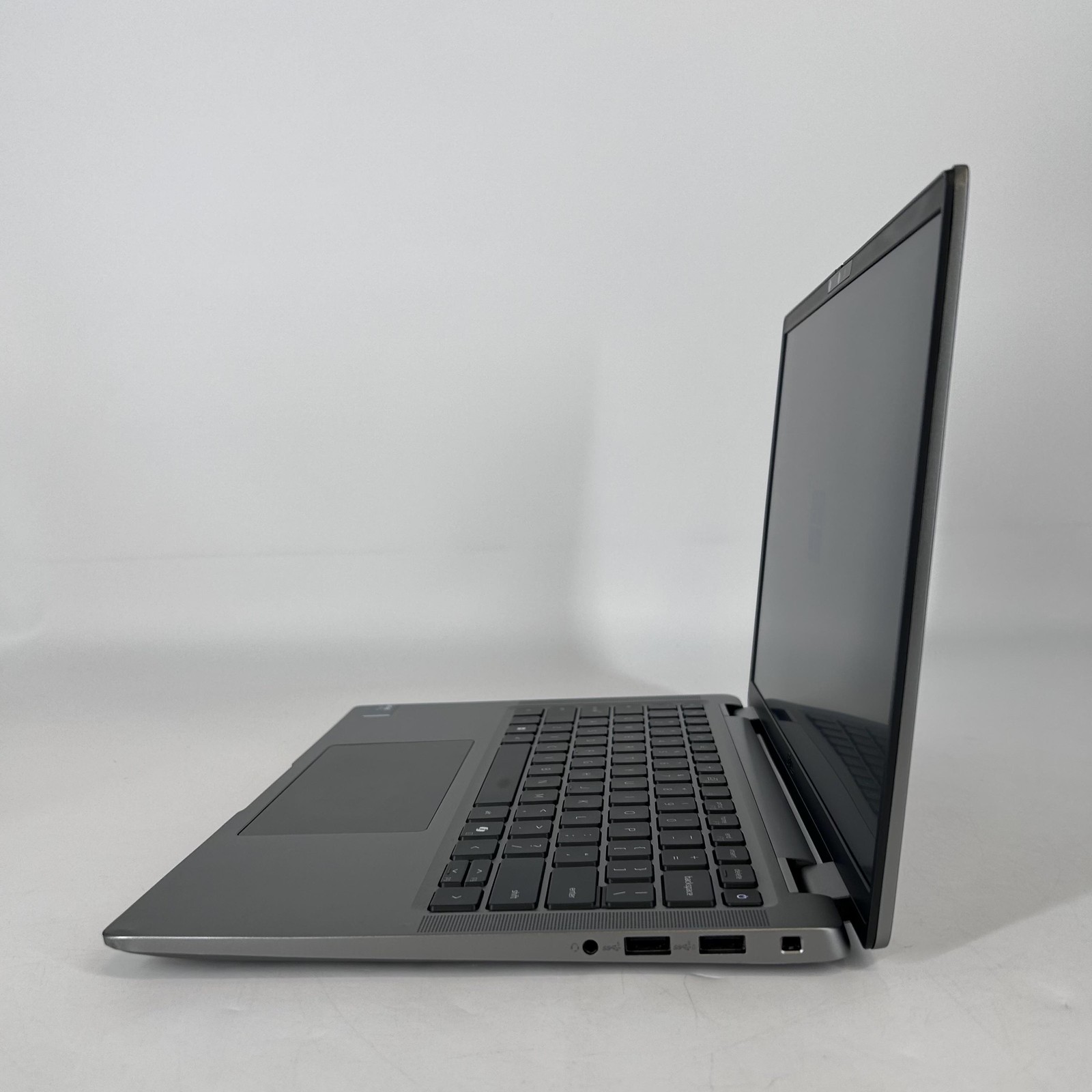 Dell Latitude 7450 14 Gray QHD+ TOUCH 3.8 GHz Ultra 7 165H 32GB 256GB SSD Fair