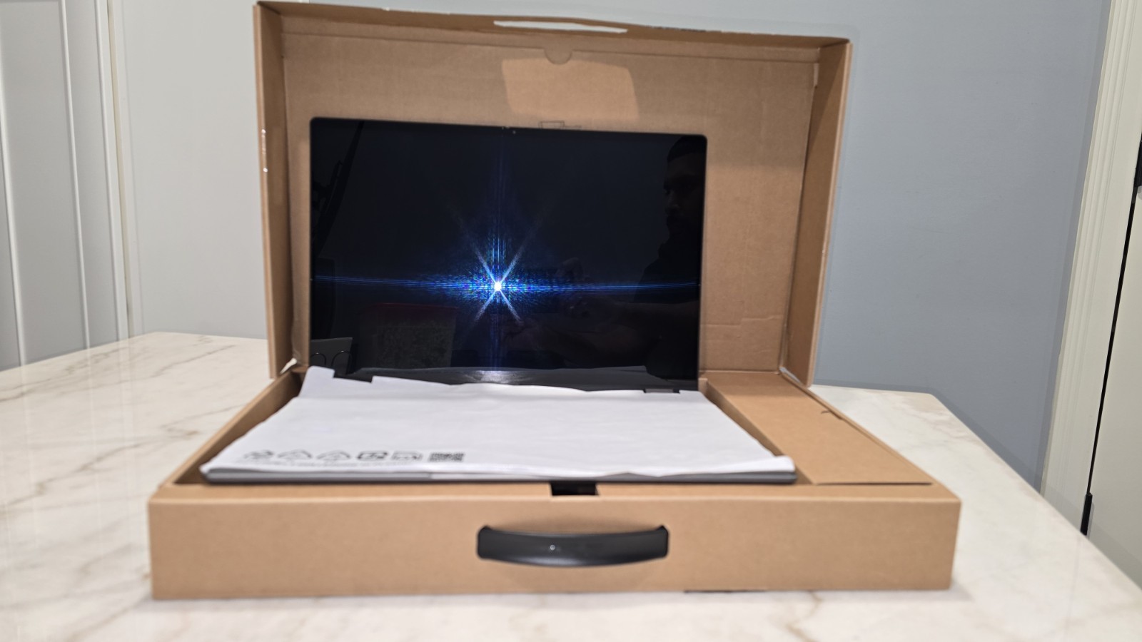 Asus Vivobook 16 Flip TP3607SA-DS74T, 16″ Touchscreen Convertible, Intel Core 7