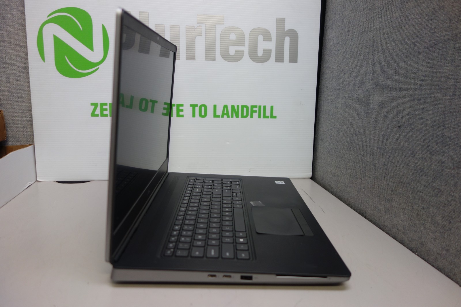 2x Dell Precision 7750 17.3″ i7 2.7GHz 16GB/256GB m2 SSD [NO OS] Laptop[BADBTRY]
