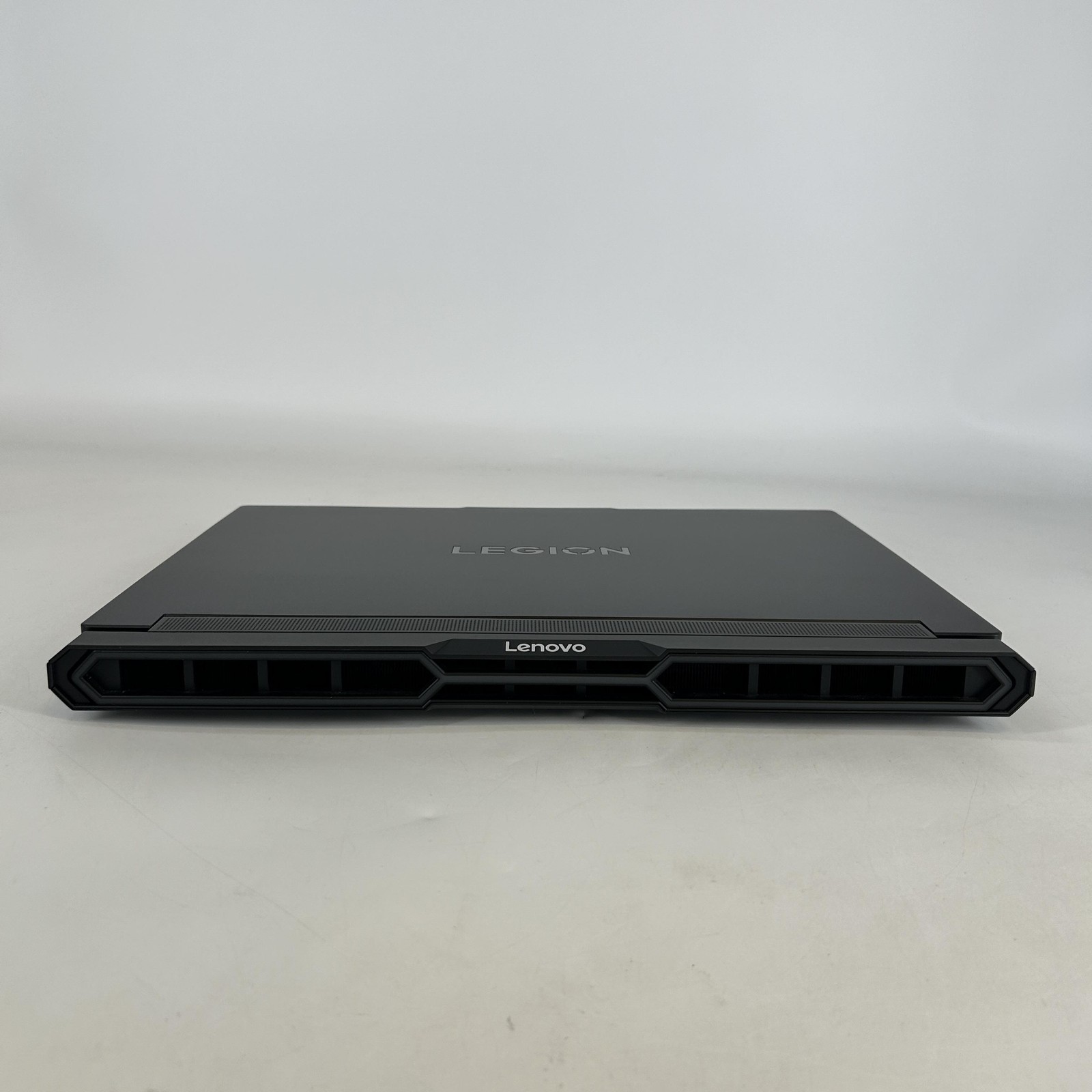 Lenovo Legion Pro 7i Gen 10 16 240Hz QHD+ Ultra 9 275HX 64GB 1TB/1TB RTX 5080