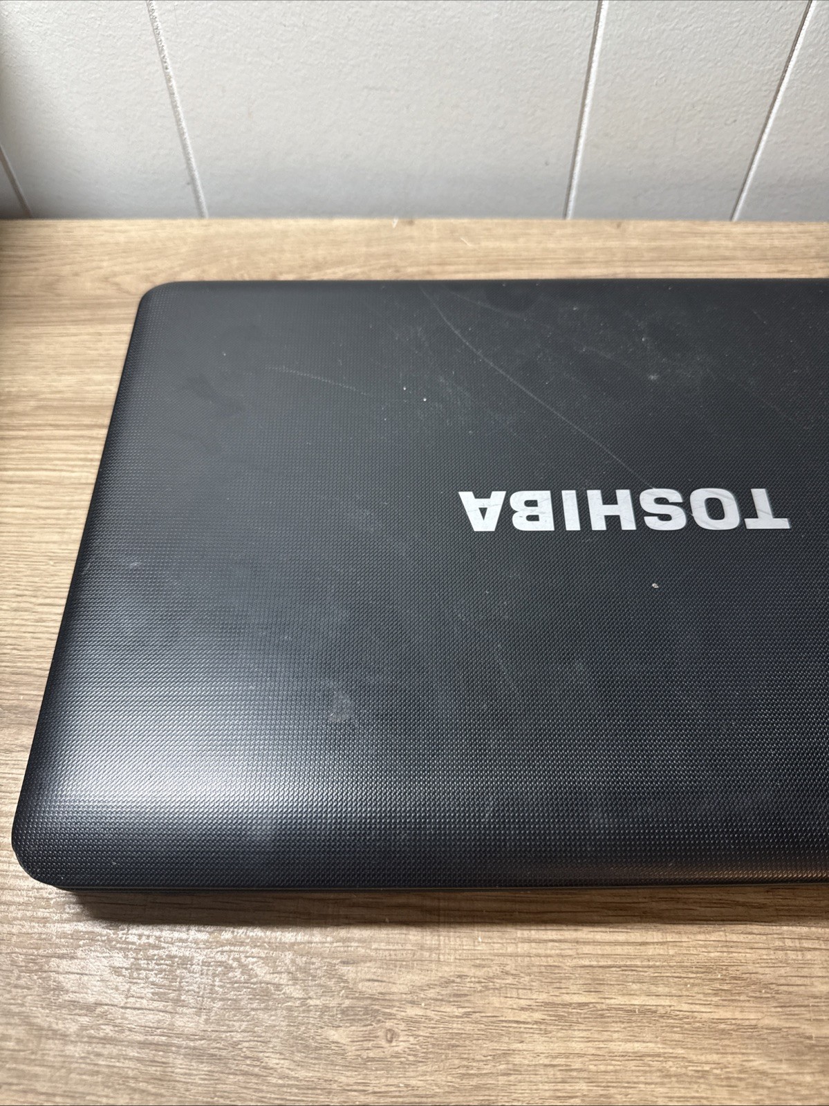 Toshiba Satellite C655D-S5200 15.6″ AMD C-50 1.00 GHz 6GB RAM 500GB HDD E5