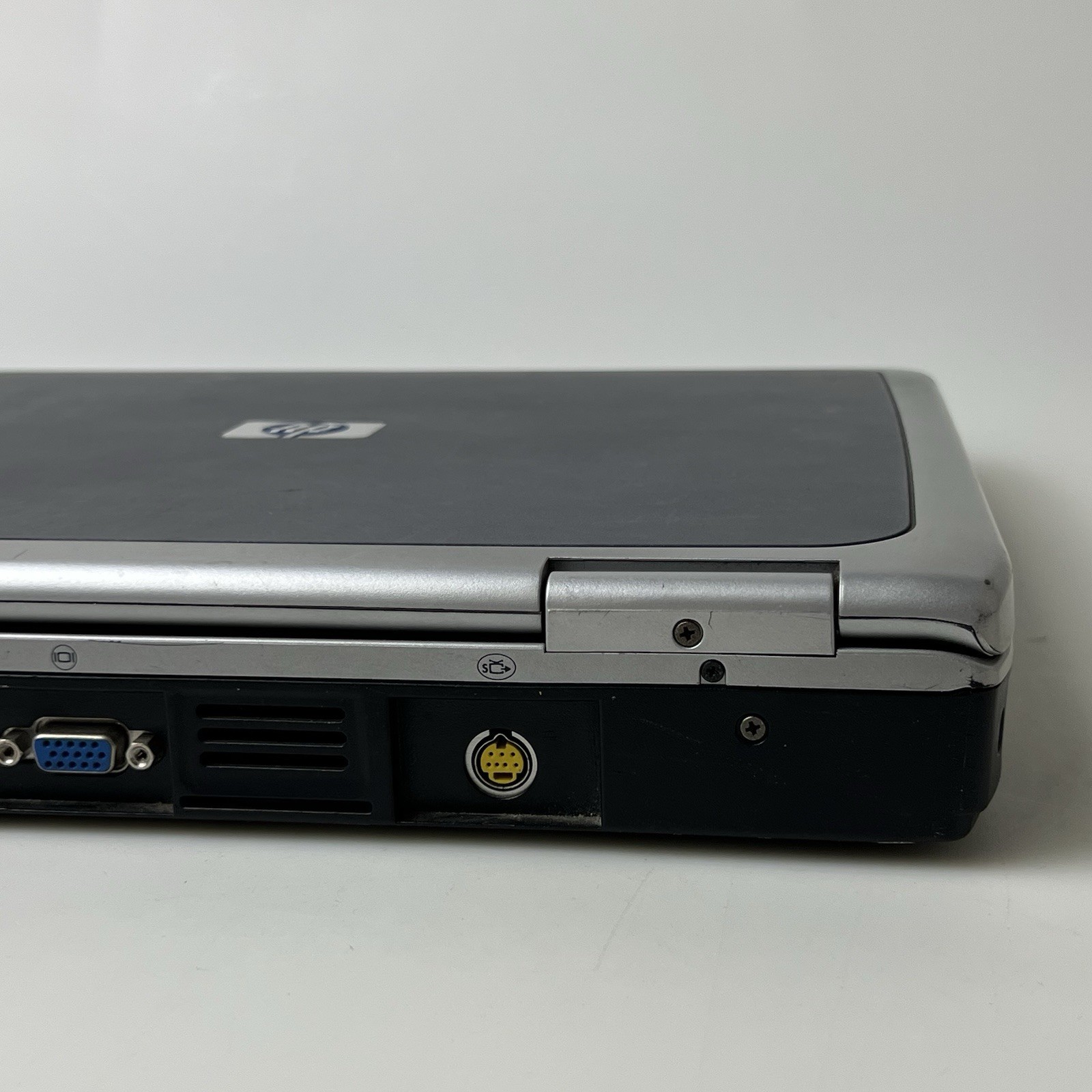 HP Pavilion ze5500 ze5575sr Laptop Pentium 4 XP 40GB IDE 256MB DVD Parts