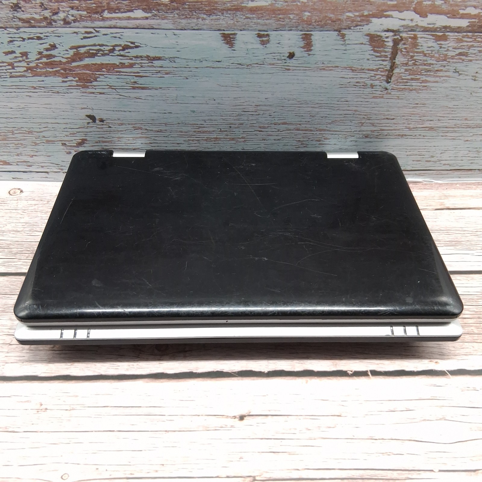 Sylvania 7″ SYNET7WID NetBook Windows Embedded CE Computer “For Parts or Repair”