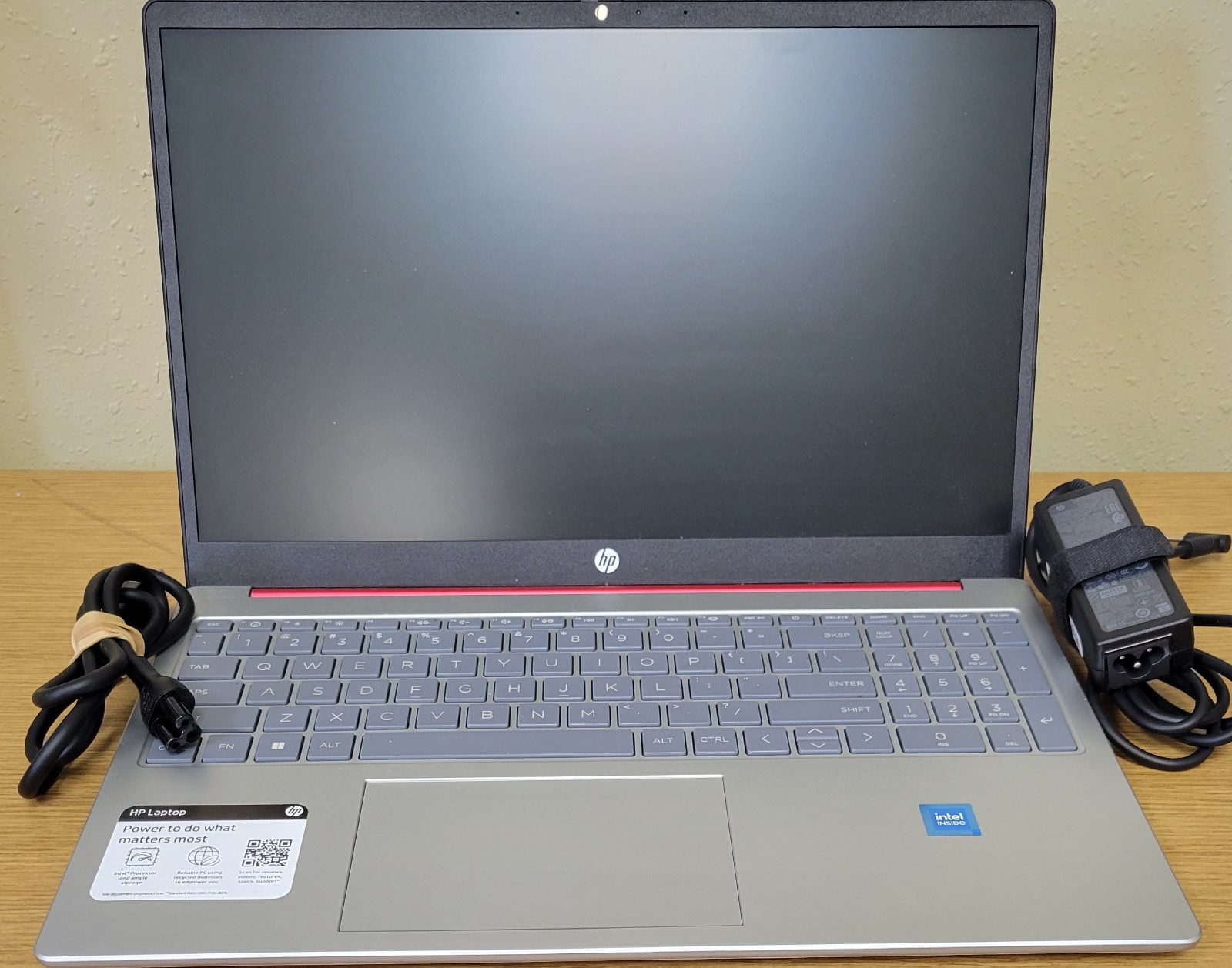 HP Laptop 15-fd0083wm N200 1.0GHz 8GB 128GB SSD No OS/HDD