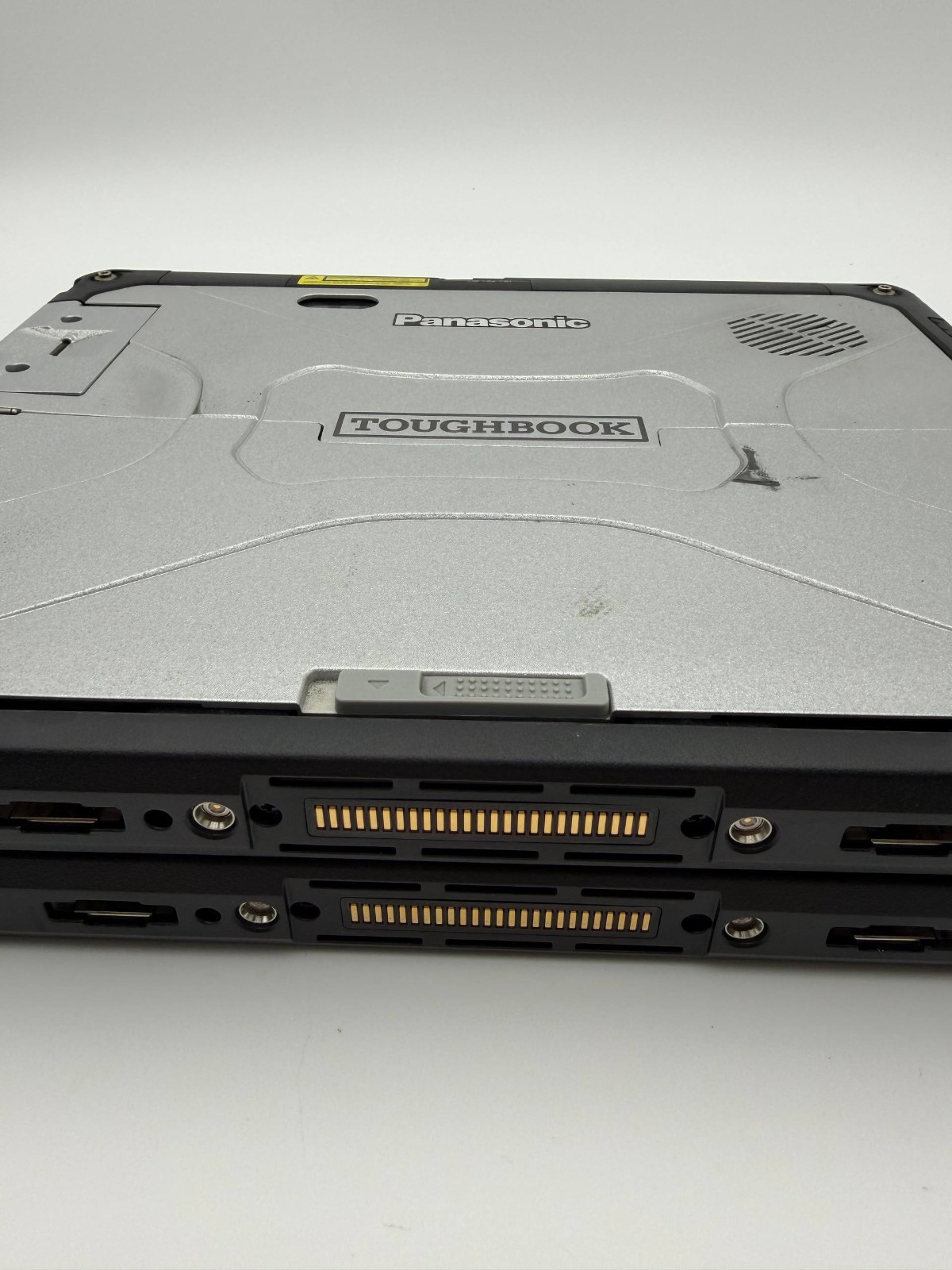 Lot of 2 Panasonic Toughbook CF-33 i7-7600 16GB LTE /dGPS/Barcode LCD defects