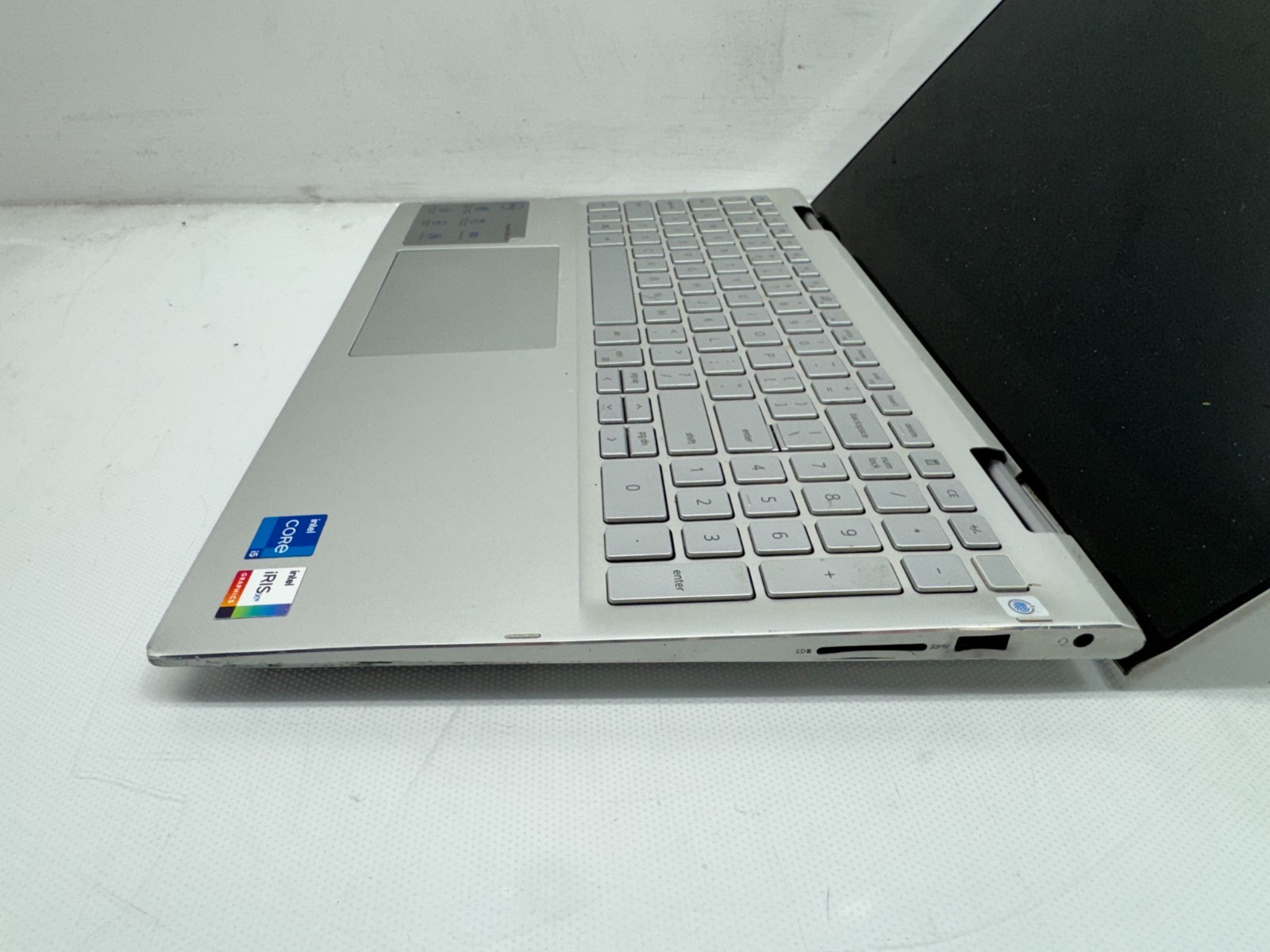 Dell inspiron 7506 2-in-1 Laptop Intel i5-1135G7@2.40GHz 16GB 256GB Win11 *READ*