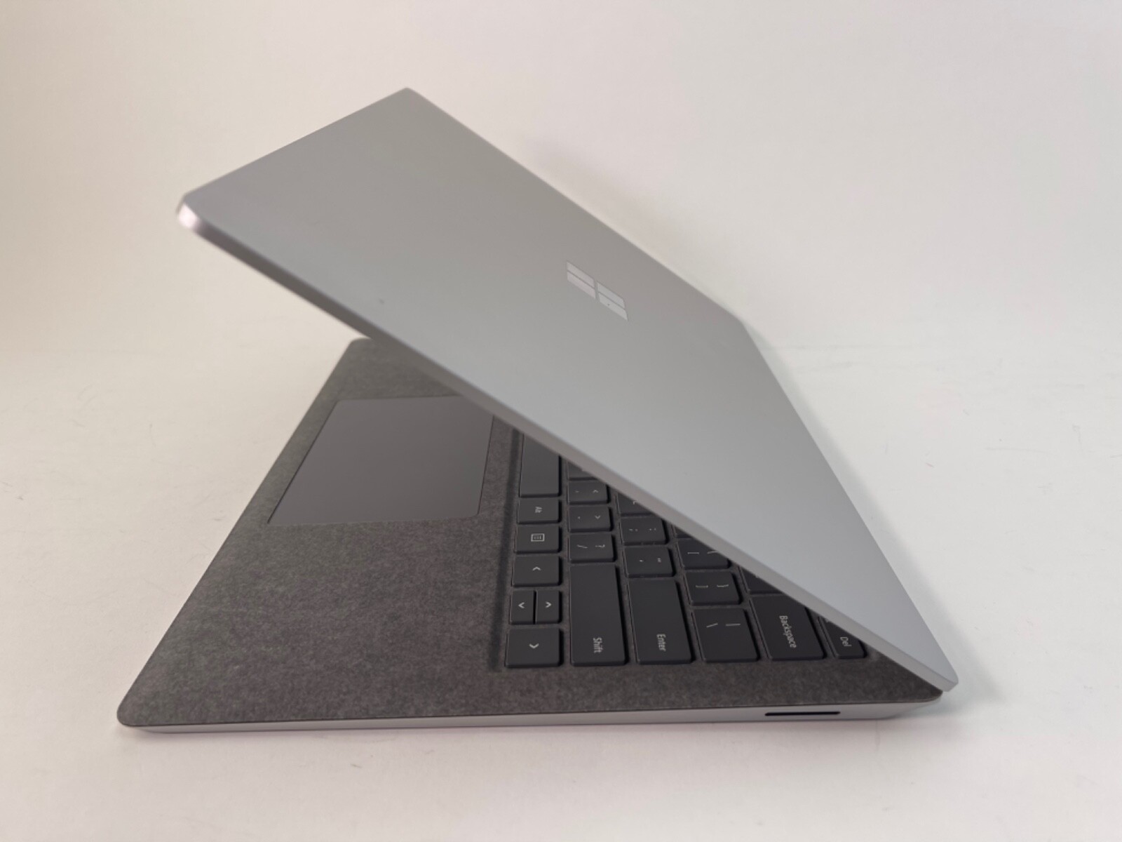 Microsoft Surface Laptop 3, VGY-00001, 13.5″ Touch, i5-1035G7, 8GB, 128GB SSD