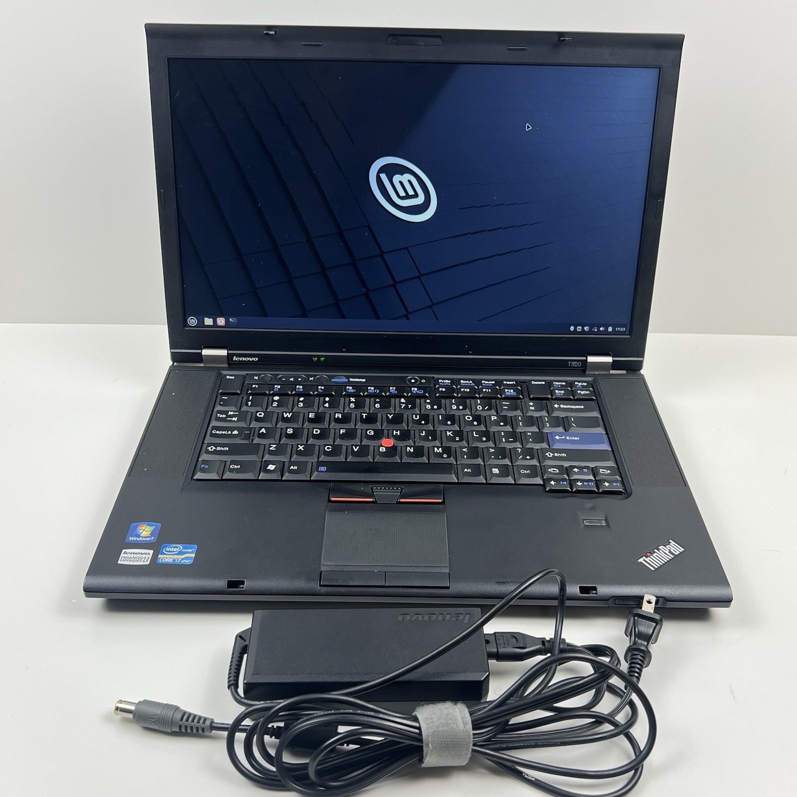 Lenovo ThinkPad T520 Intel i7-2640M 8GB 320GB HDD Linux Mint OS w/Charger|ELP100