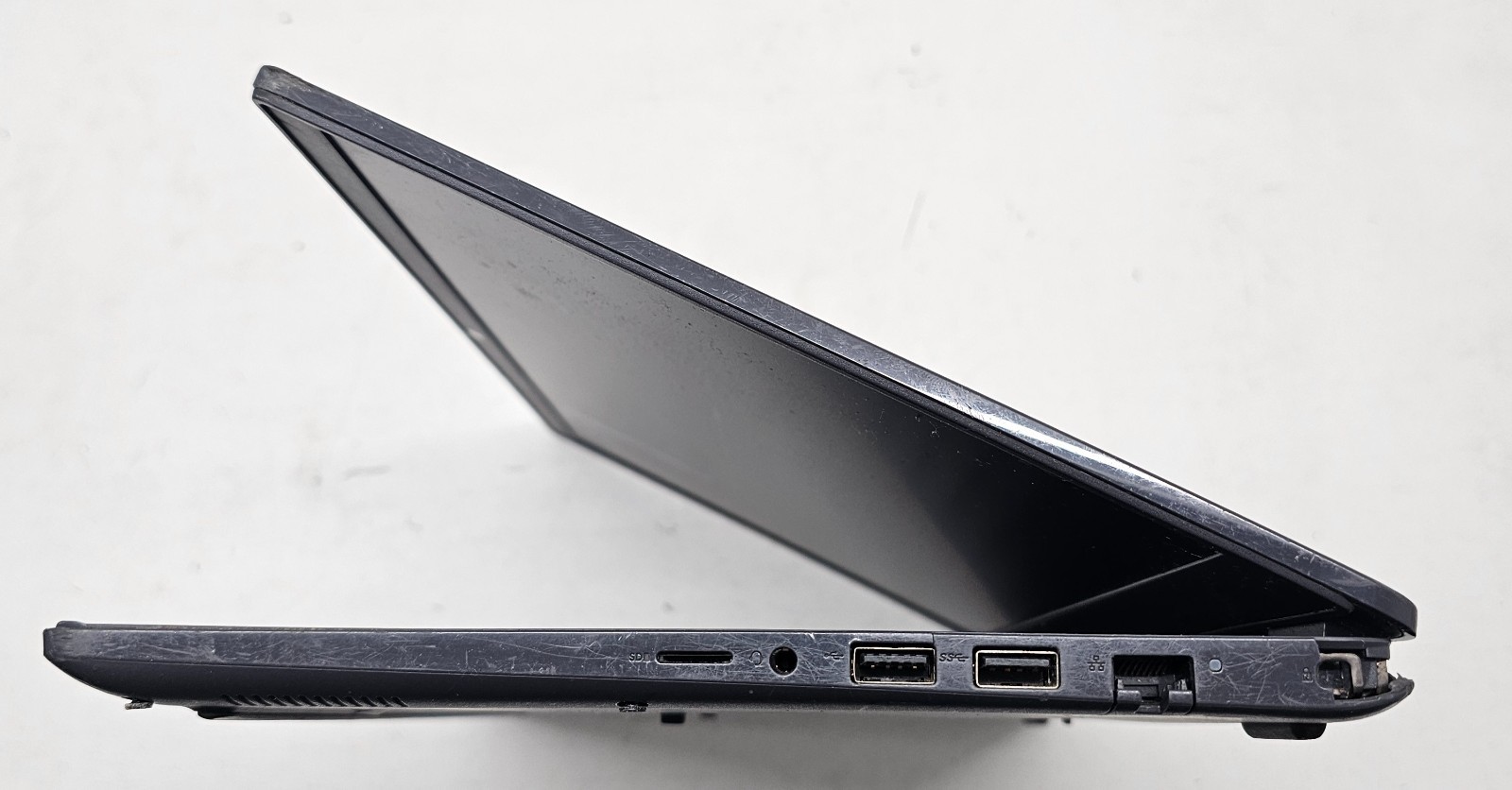 Dell Latitude 3410 14″ Laptop Intel Core i3-10110U 4GB Ram NO HD/OS (FL)