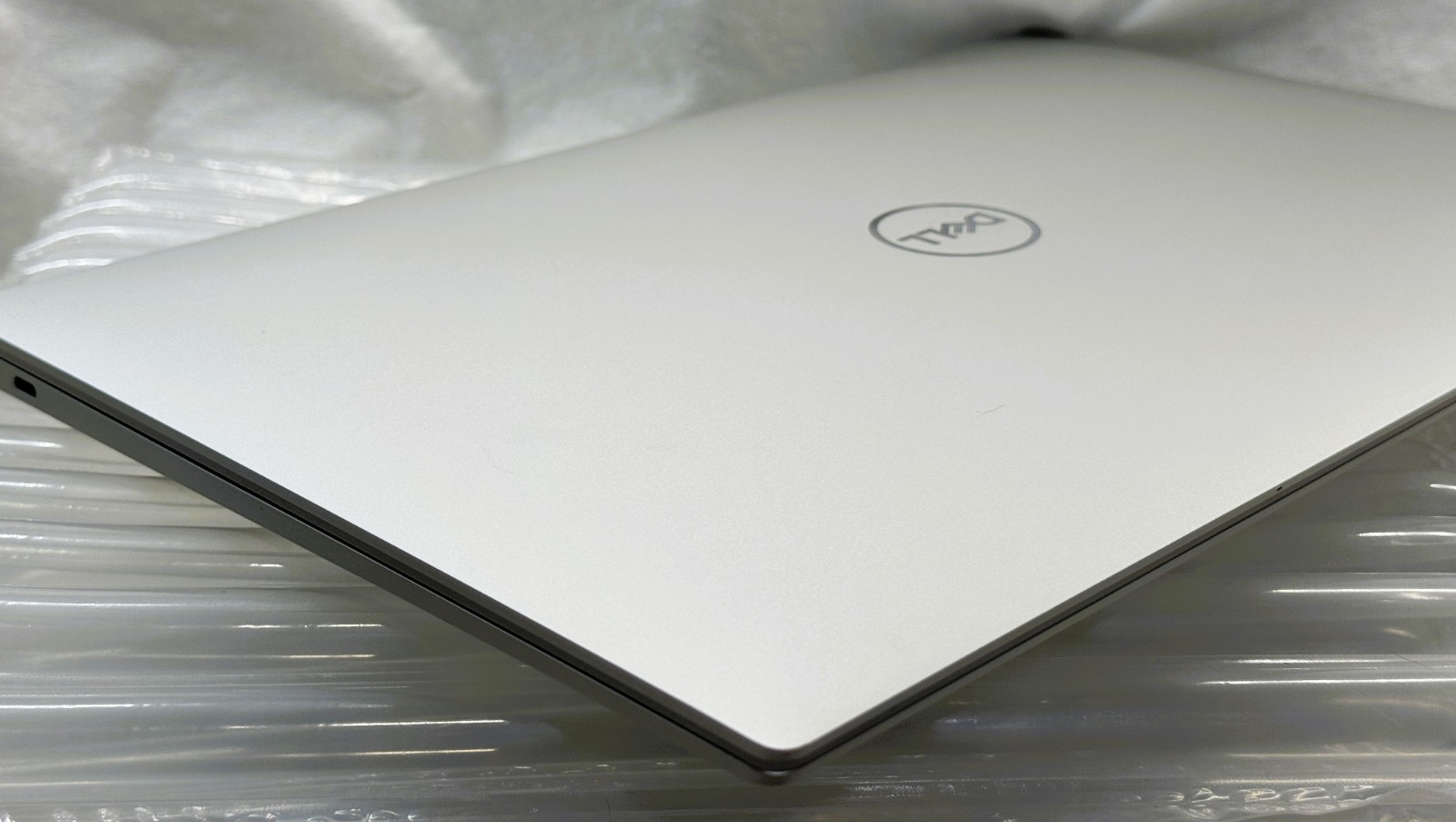 Dell XPS 16 – 9640 OLED ✔Ultra 9 185H ✔2TB 990PRO ✔32GB RAM ✔RTX 4060 8GB ✔ A+