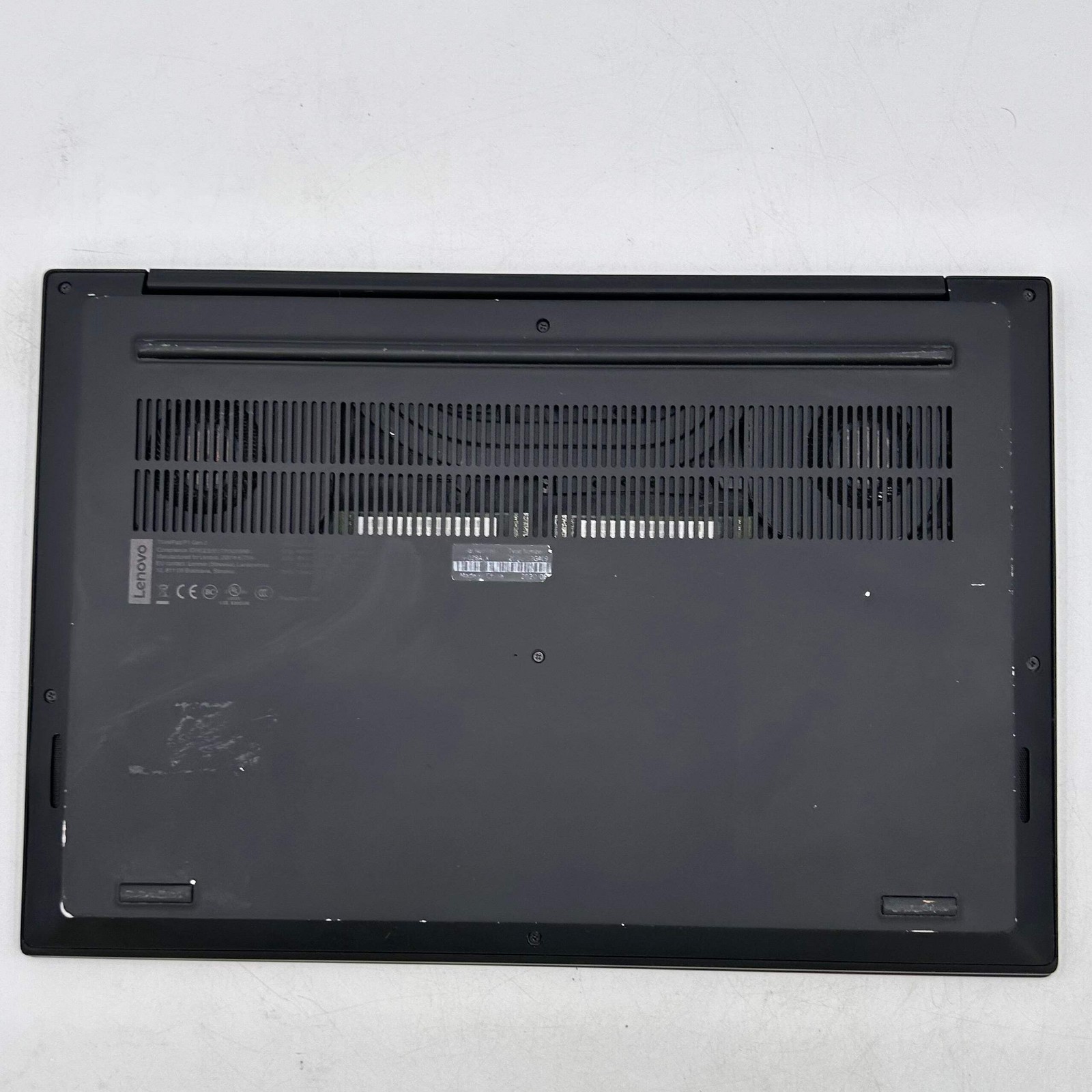 Lenovo ThinkPad P1 Gen 2 15.6″ i7-9850H 2.6GHz 32GB RAM 1TB SSD Quadro T1000