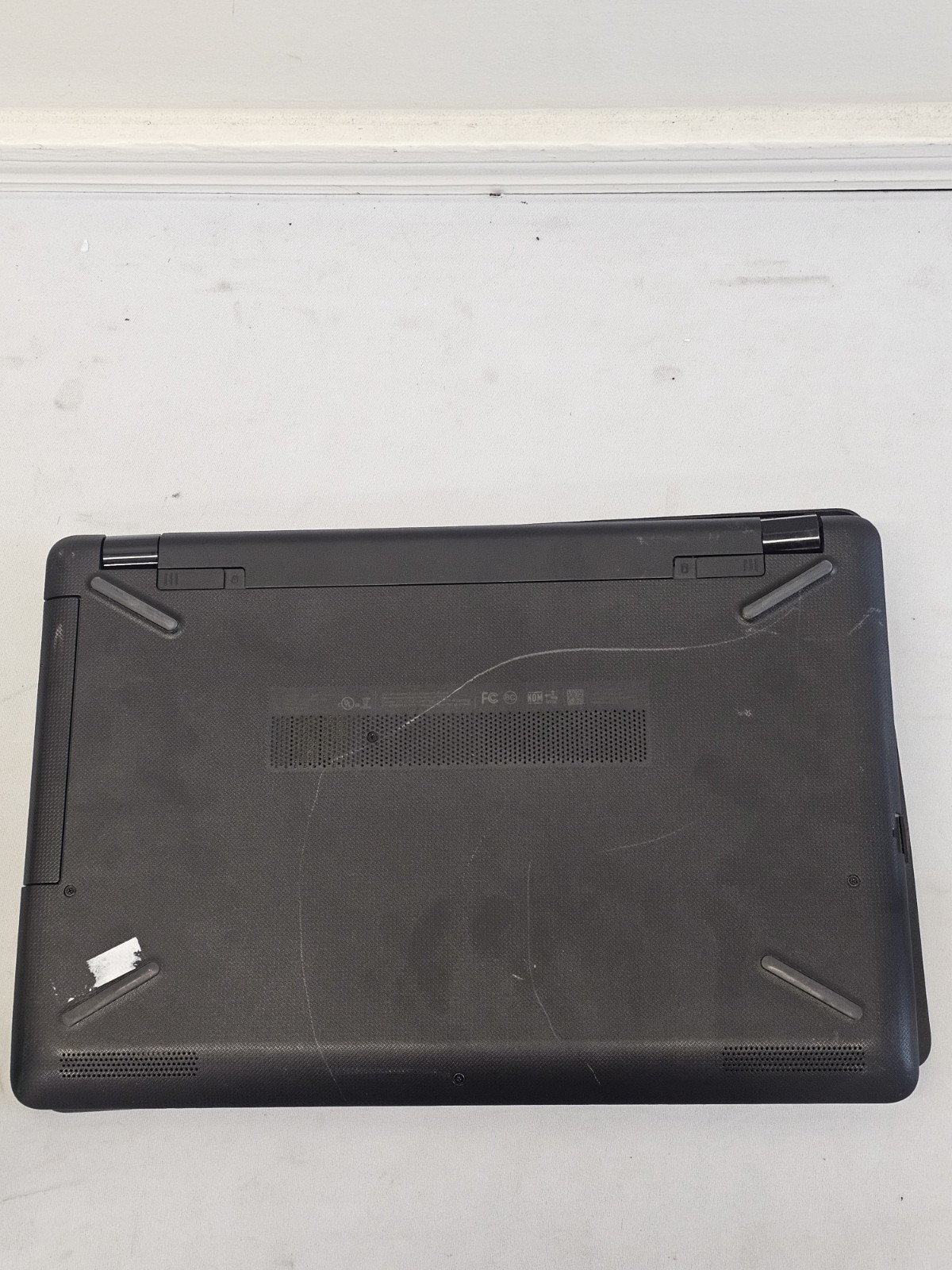 HP 15-bs113dx Laptop – Intel i3 Gen 8 – 8GB RAM – 1TB HDD – Windows 10 – READ