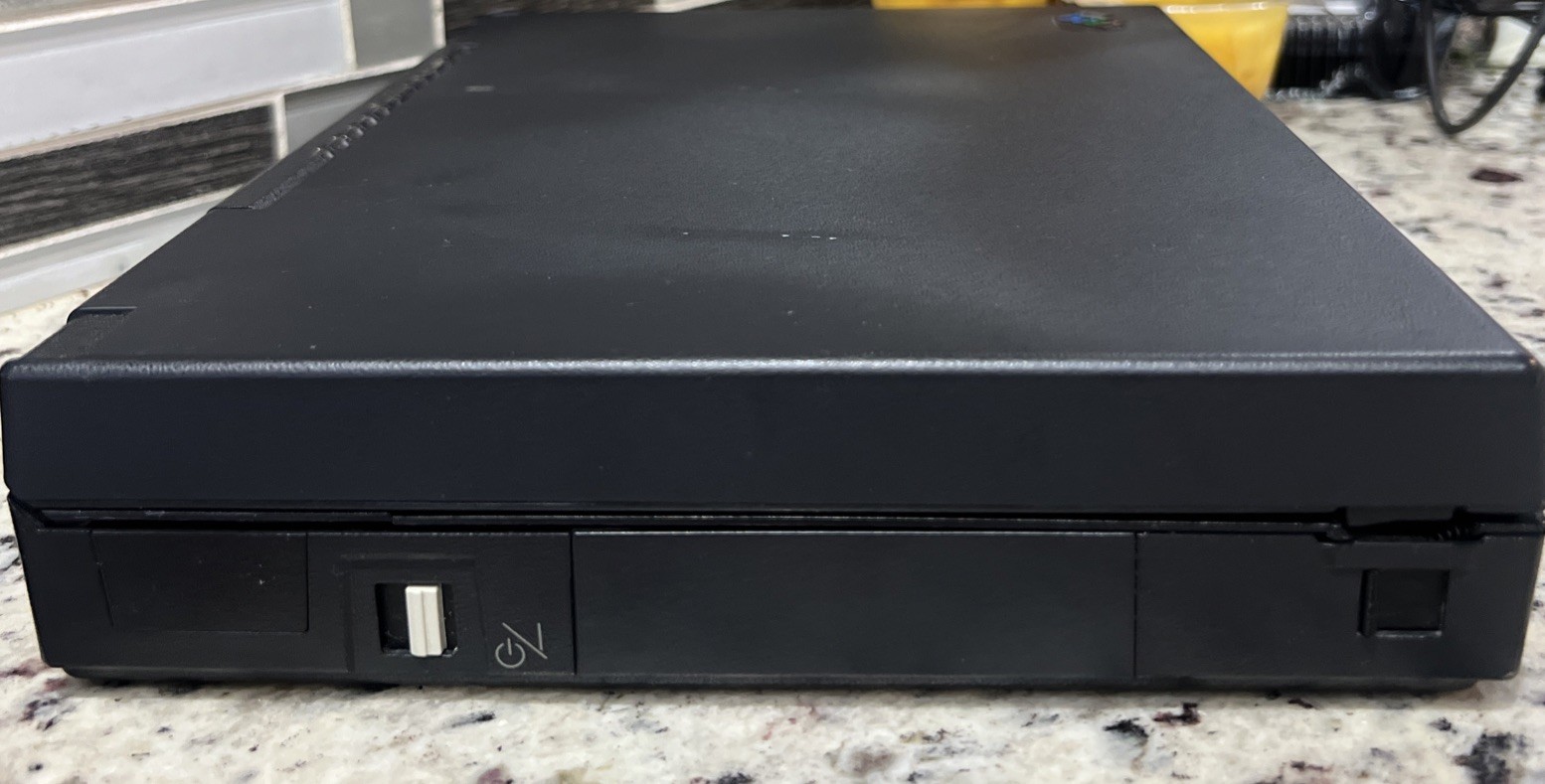RARE IBM ThinkPad 360CS type 2620-20f 486 Win95 Laptop & Charger WORKING!