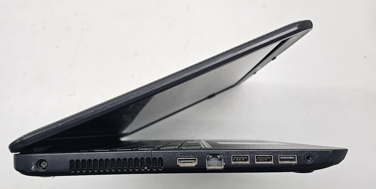 Dell Inspiron 17 3721 17.3″ Laptop Intel Core i3-3227U NO RAM/HD/OS/POWER (FL)