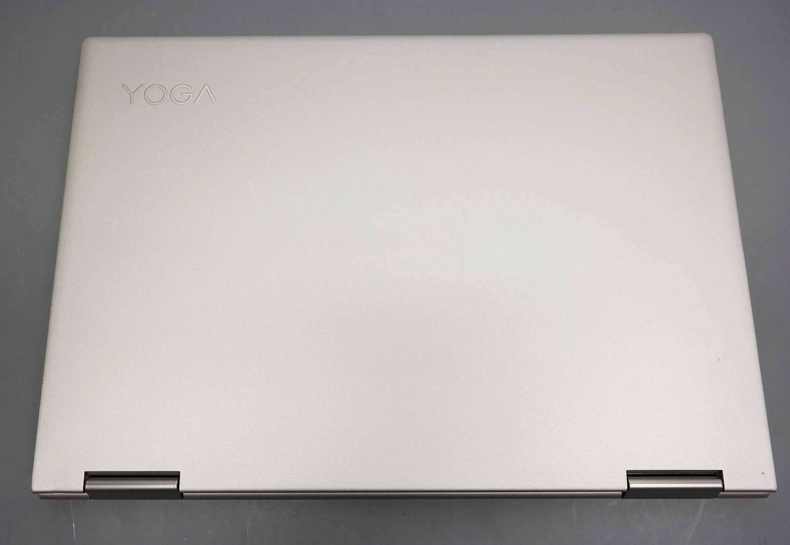 Lenovo Yoga 730-13IKB 13.3″ Core i5-8250U 8GB 256GB SSD
