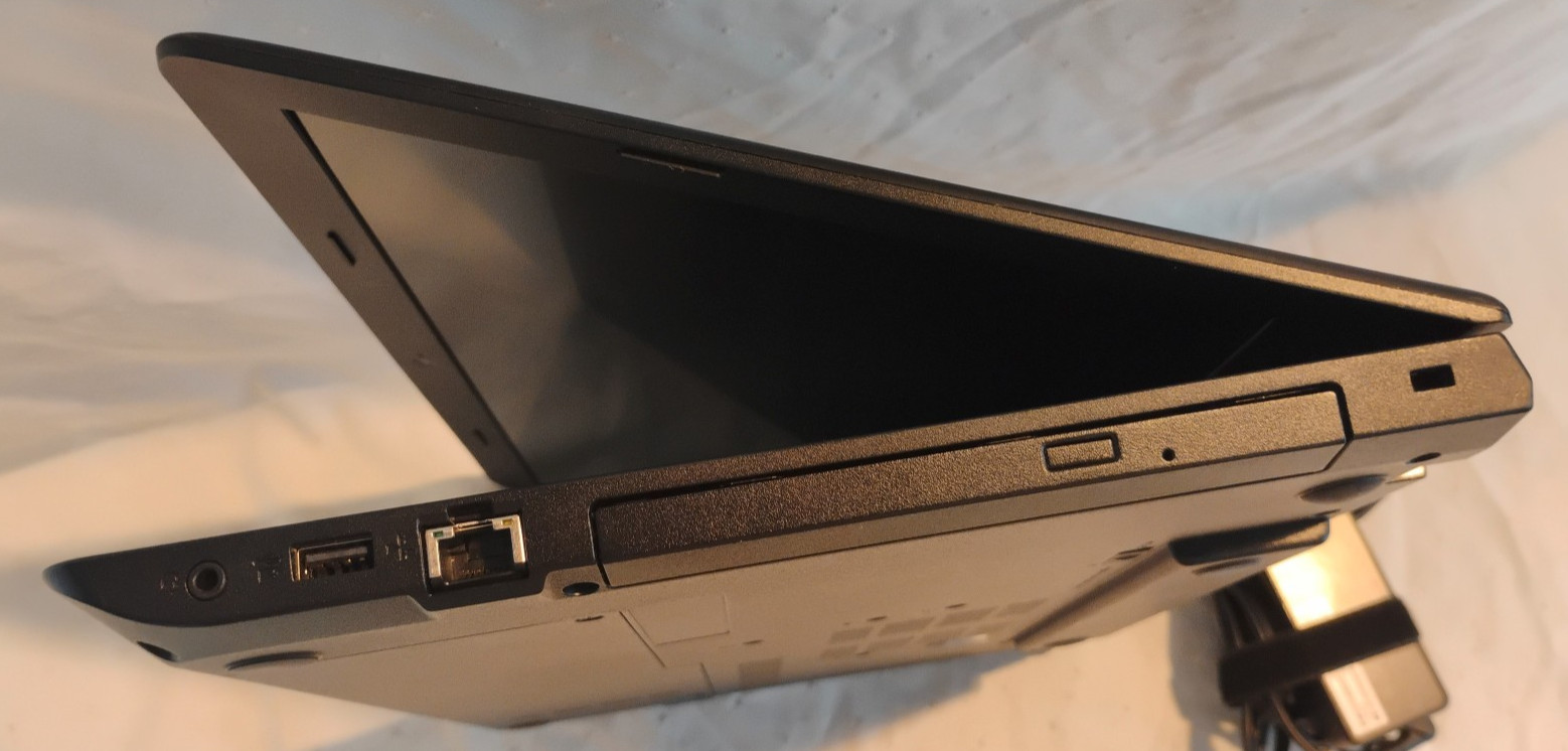Lenovo ThinkPad E570 Laptop i5-7200U, 4GB RAM, NO HD, for parts for repair