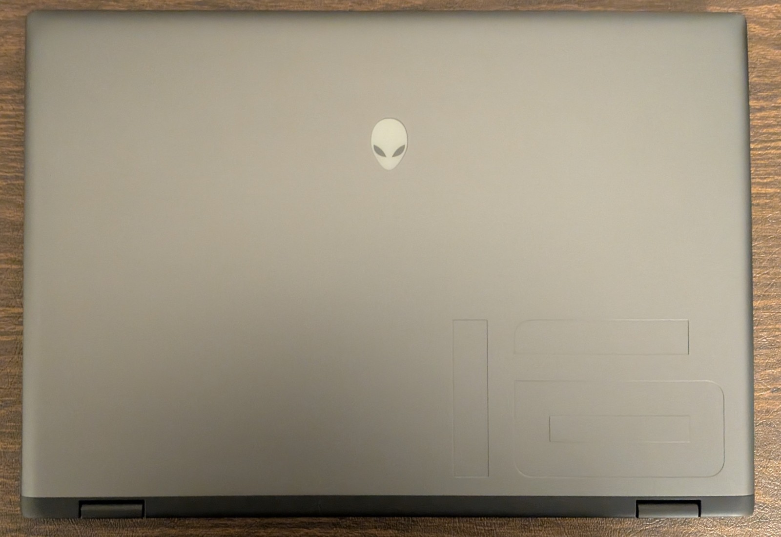 Alienware m16 R2 16” QHD+ 240Hz (Core Ultra 7 155H, 16GB/1TB, RTX 4070) Laptop
