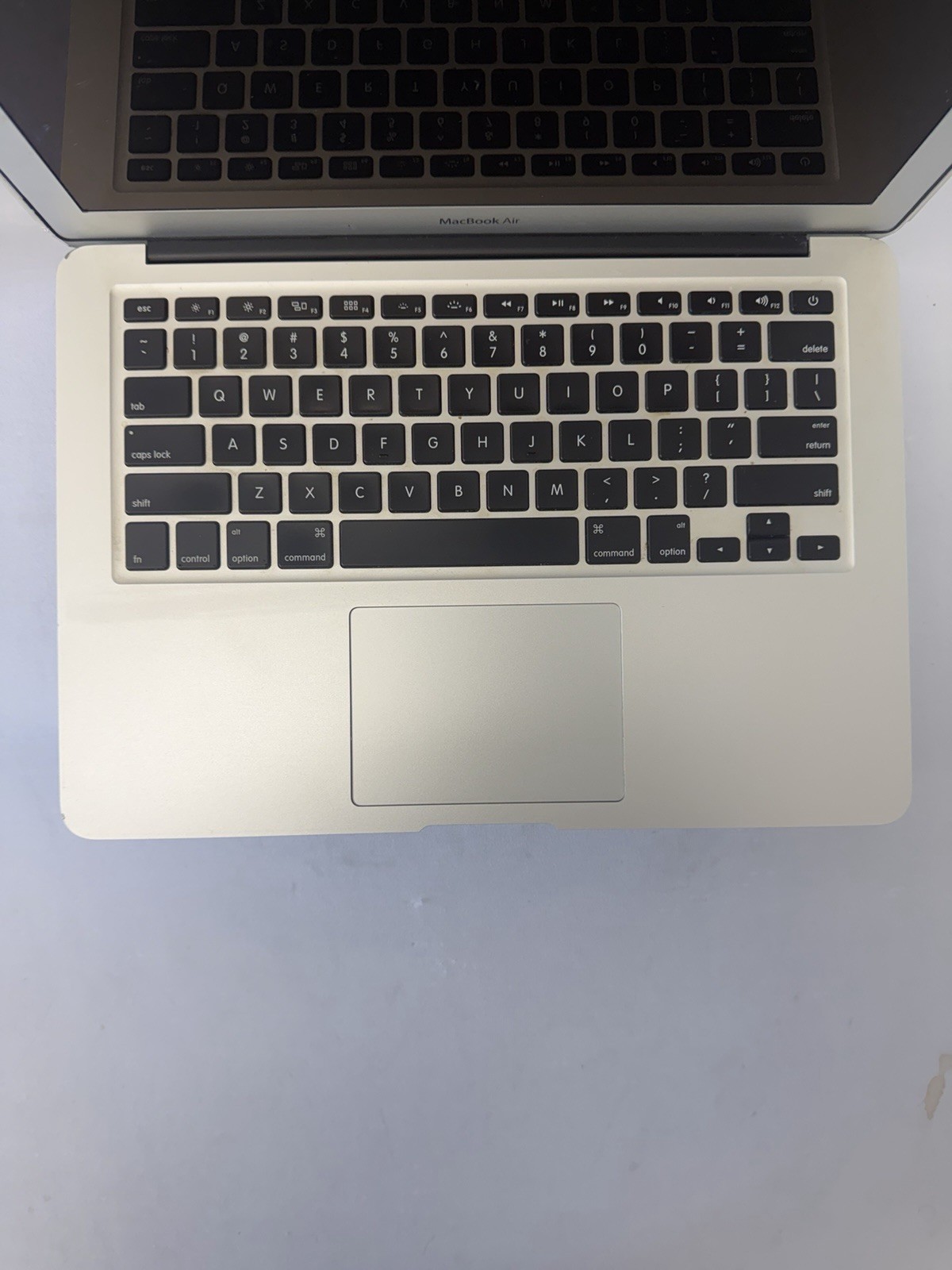 Apple Macbook Air 2012 Laptop – Intel i5-3427U – Screen Leaking Light – Read Des