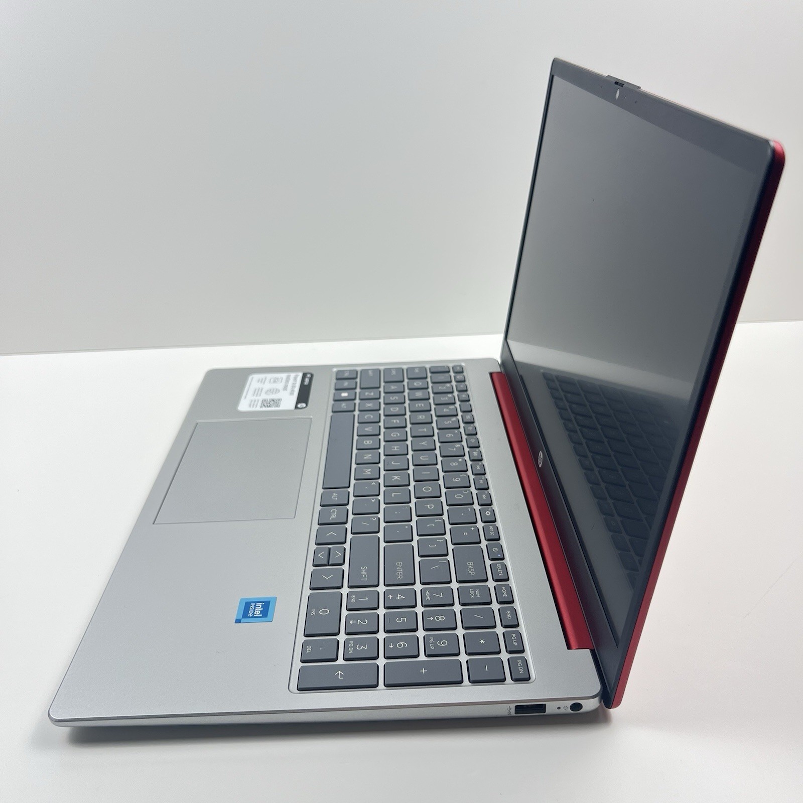HP 15-fd0083wm 15.6″ 128GB SSD 4GB RAM Intel Pentium N200 1.1GHz Laptop – Red