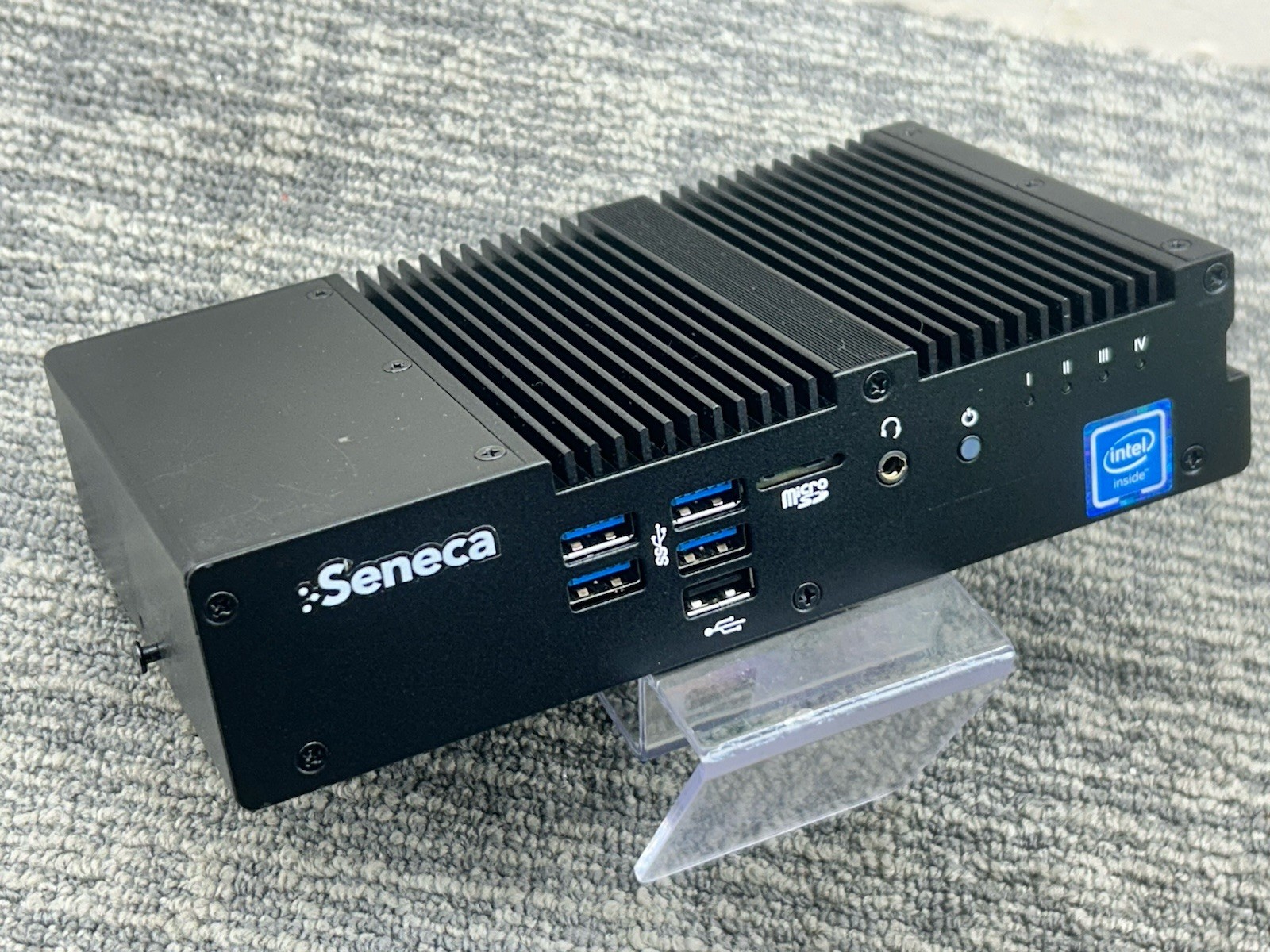Seneca XK-FLX Fanless Celeron N3060 1.6GHz 4GB RAM 120GB DIGITAL SIGNAGE 011737
