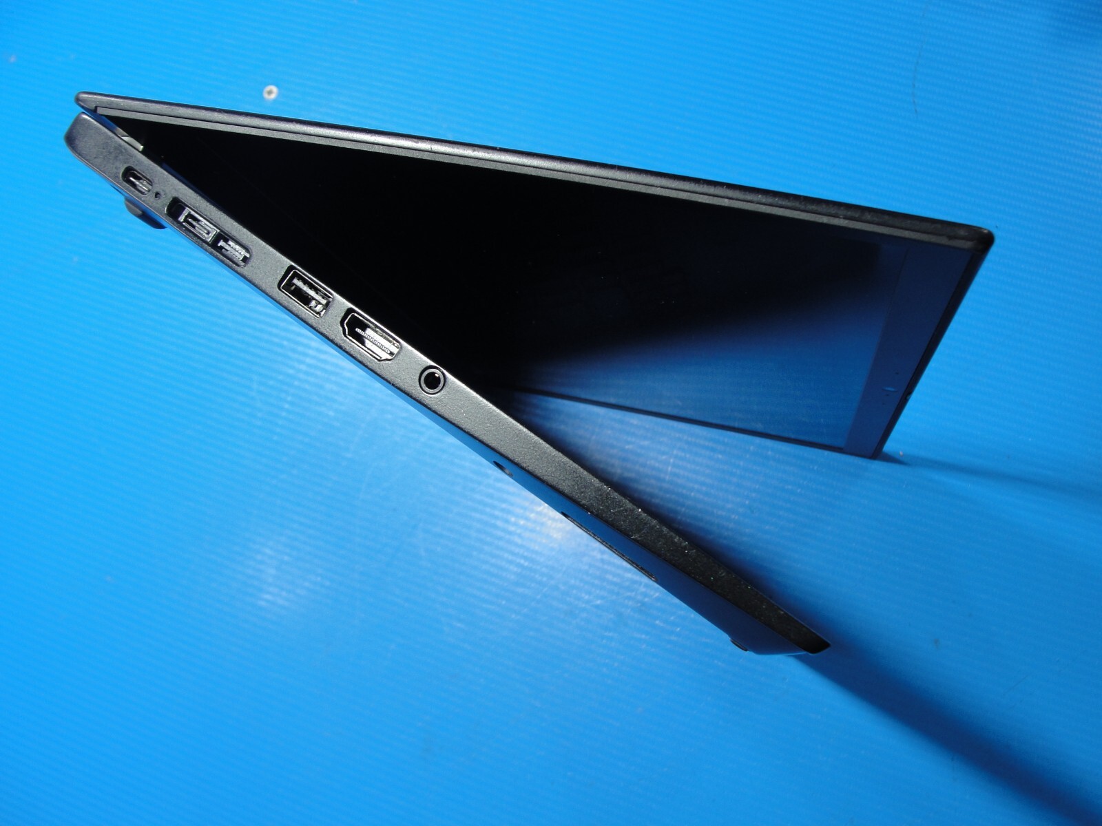 Lenovo ThinkPad T14s Gen 1 14” FHD Intel Core i5-10210U 1.6GHz 8GB SSD 256GB
