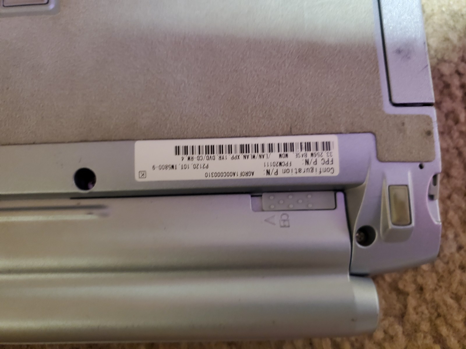 Fujitsu LifeBook P Series fpc02011al cp145514 Laptop PARTS AS IS UNTESTED NO AC