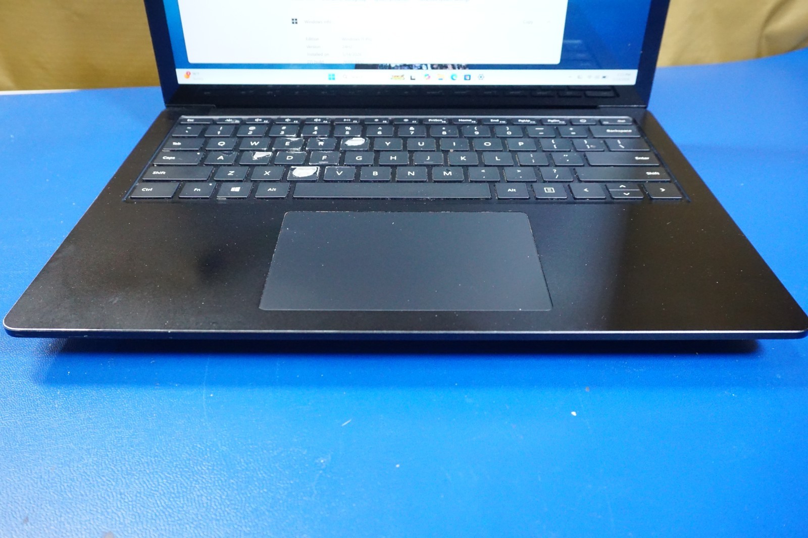 Microsoft Surface laptop 4 13.5 Intel i5-1145G7 8GB DDR4 512GB SSD W11 Pro