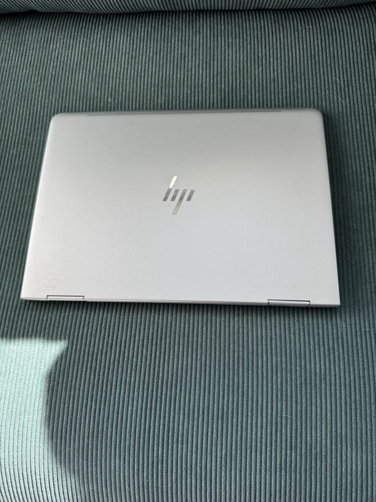 HP Spectre x360 13.3in. 256GB Intel Core i7-7500U, 8GB Windows 11