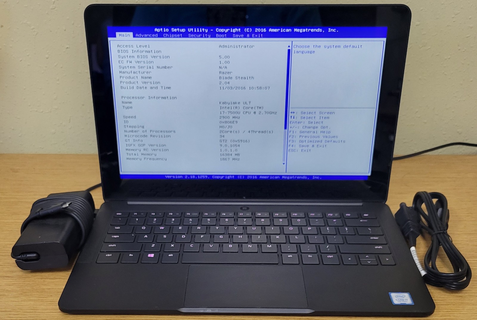 Razor Blade Stealth RZ09-0196 Gaming Laptop i7-7500U 2.70GHz 16GB 128GB No OS