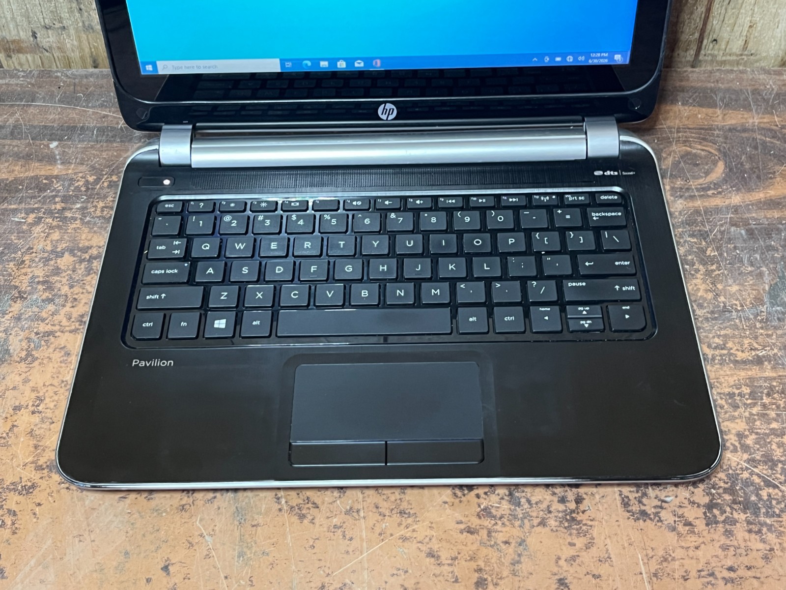 HP Pavilion 13.3″ Windows 10 Pro Touchscreen laptop AMD CPU 4GB 500GB Webcam