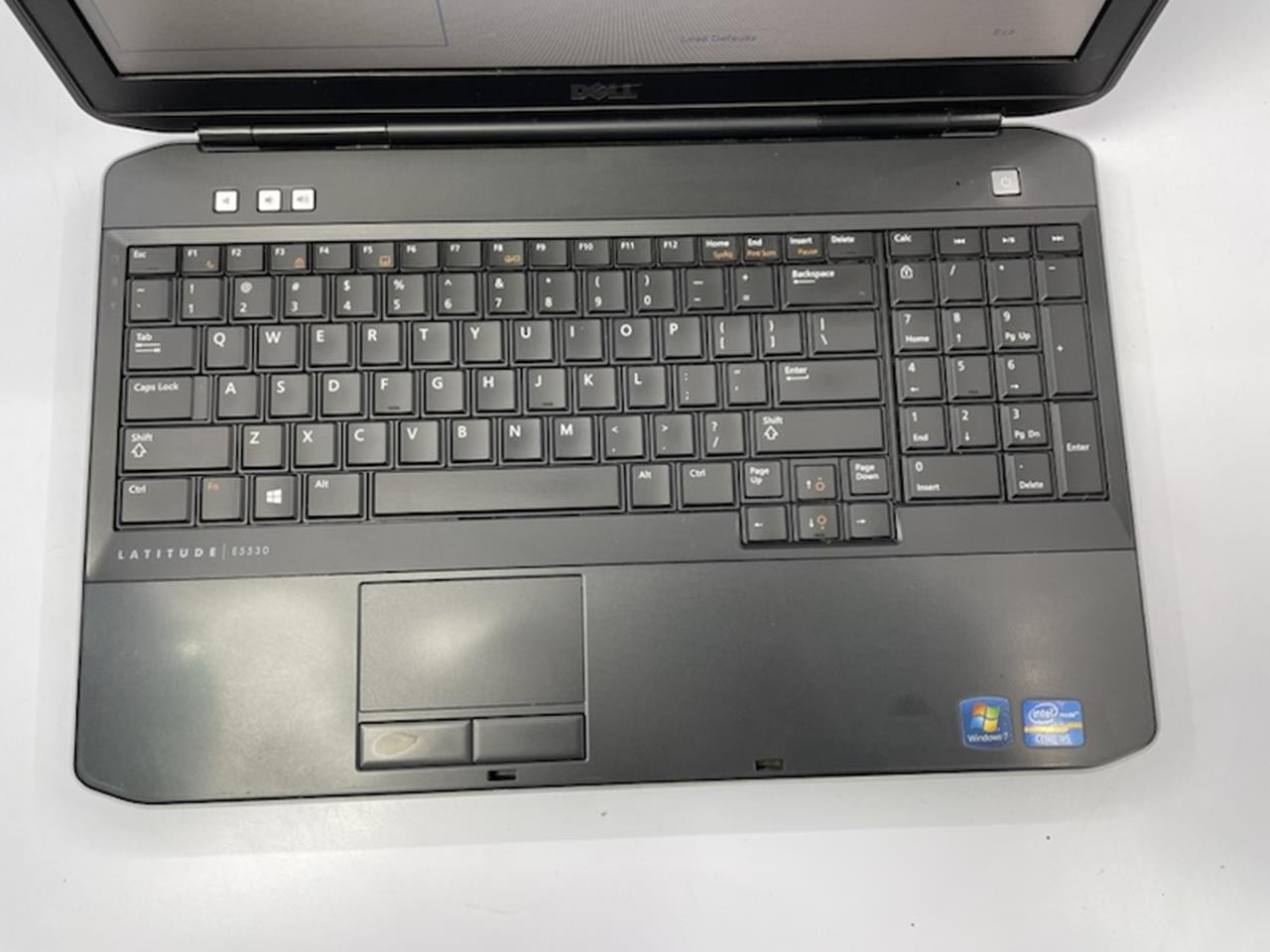DELL LATITUDE E5530 NON-VPRO Laptop Intel Core i5-3210M 2.50GHZ + 4GB No HD/OS