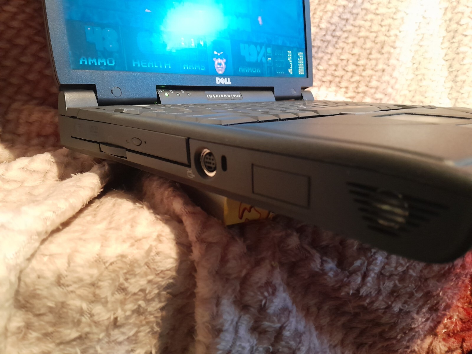 Windows 98 TRUE DOS / XP GAMING DUAL BOOT Laptop Retro / Vintage Computer PC