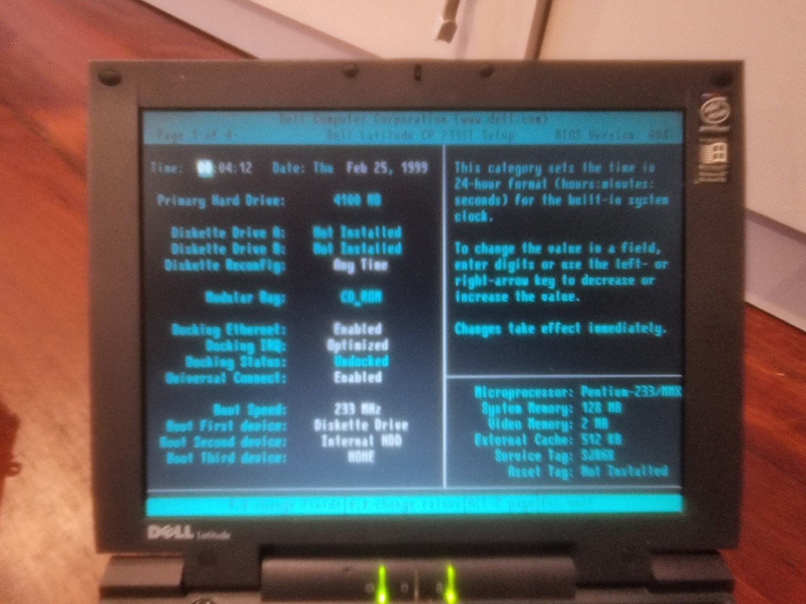 Dell Latitude CP M233ST (Like NEW)