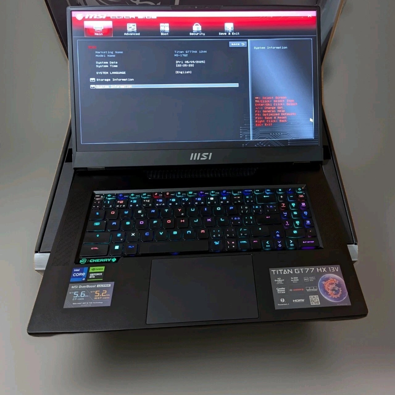 Msi Titan GT77 HX 13VH 17.3 4K HDR 13980HX 64GB 2TB NVidia 4080 RTX