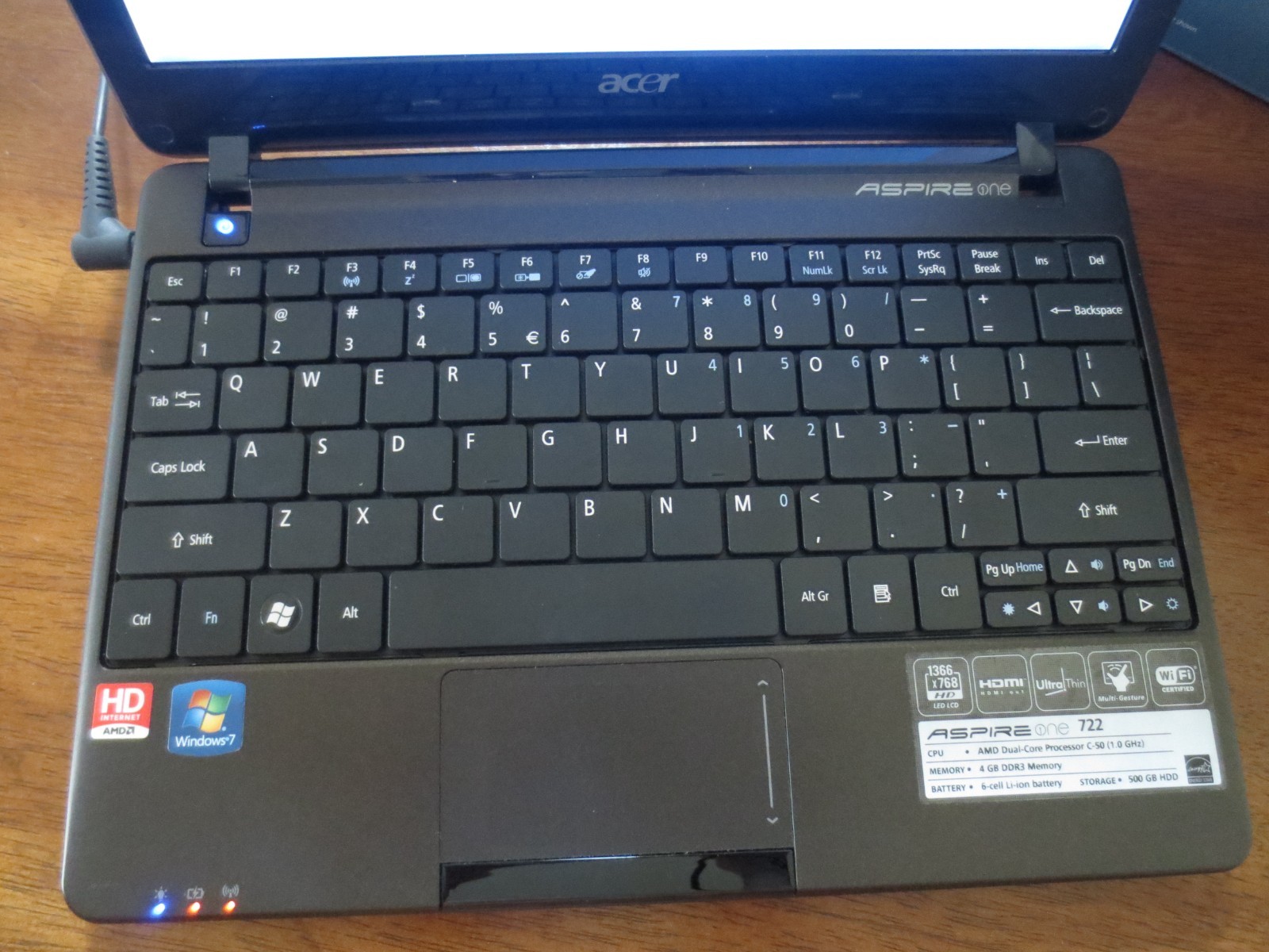 Acer-Aspire One 722-BZ848 500GB HDD with Charger and Box 11.6″ HD LED LCD