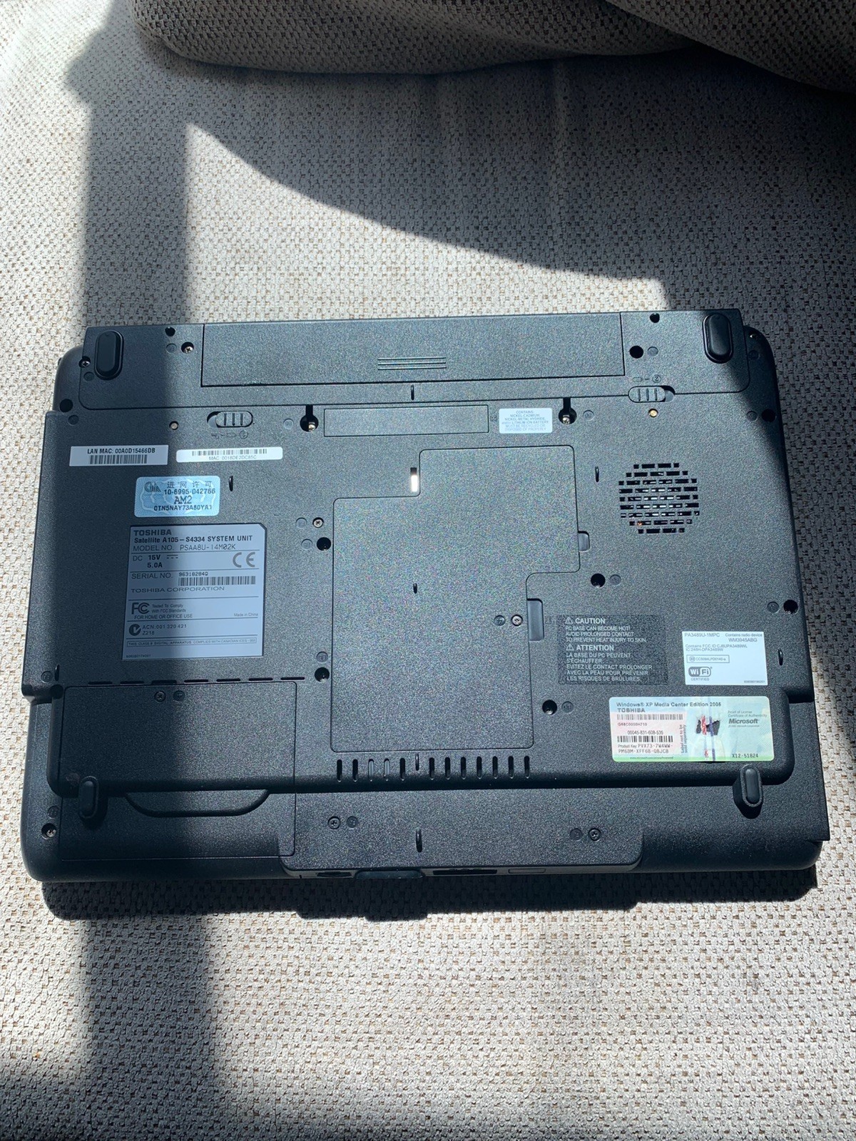 Toshiba psaa8u-14m02k laptop FOR PARTS
