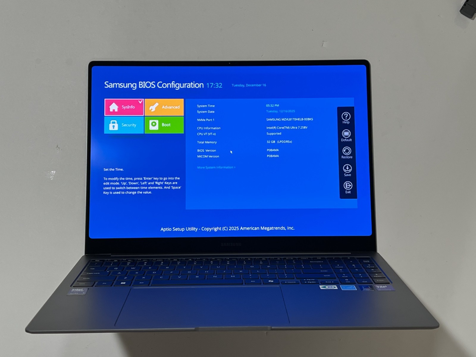 Samsung Galaxy Book5 Pro 16″ 3K Touch PC Ultra 7 RAM 32GB SSD 1TB NP960XHA #0D