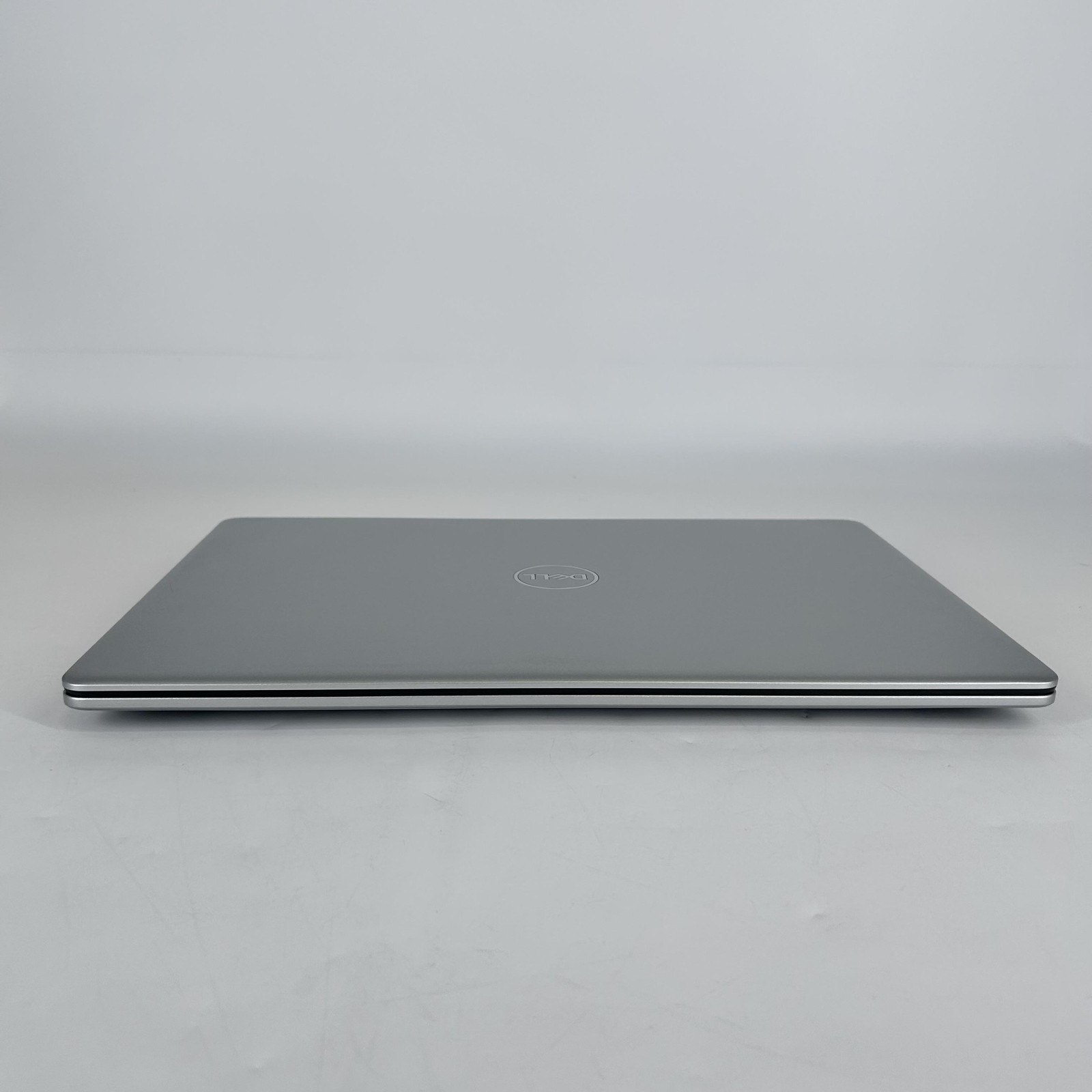 Dell Inspiron 5593 15.6 Silver FHD i7-1065G7 1.30GHz 32GB 512GB SSD Very Good
