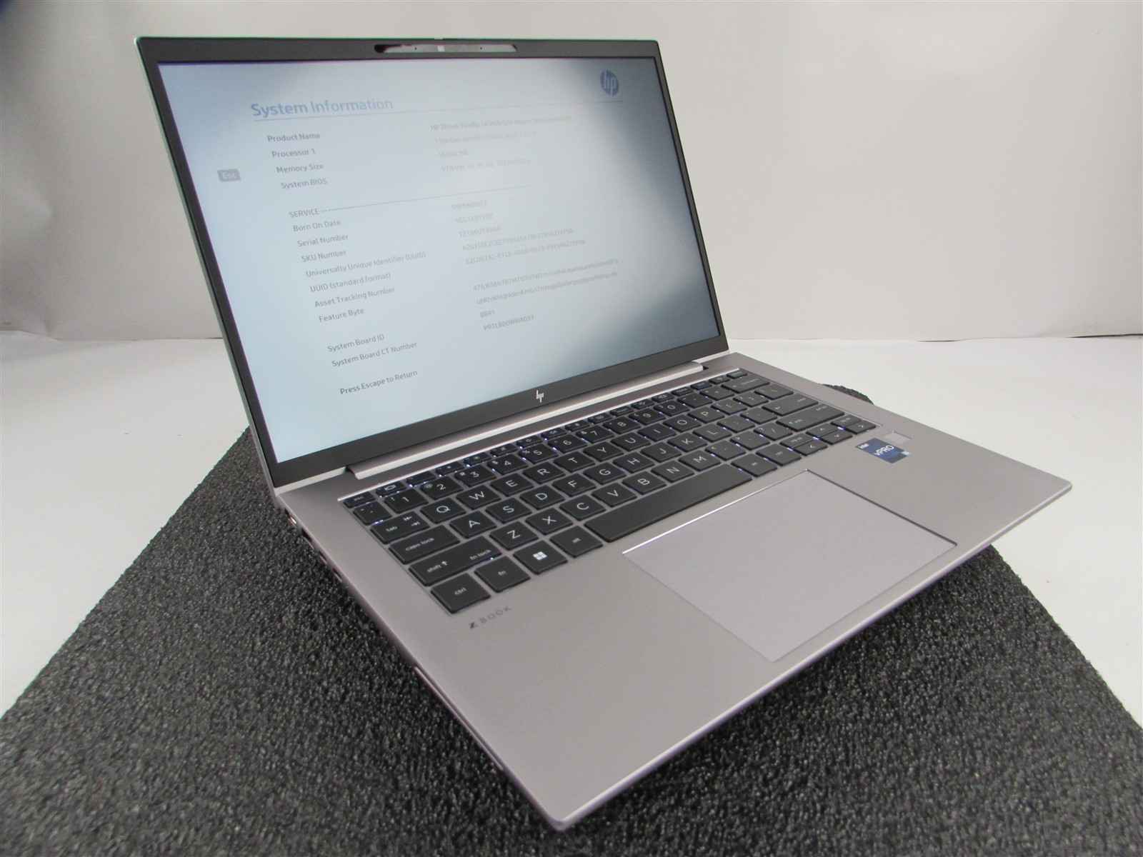 HP ZBOOK FIREFLY 14 (G10) 1920X1080 FHD CORE I5-1350P 256GB SSD 16GB RAM NO O.S