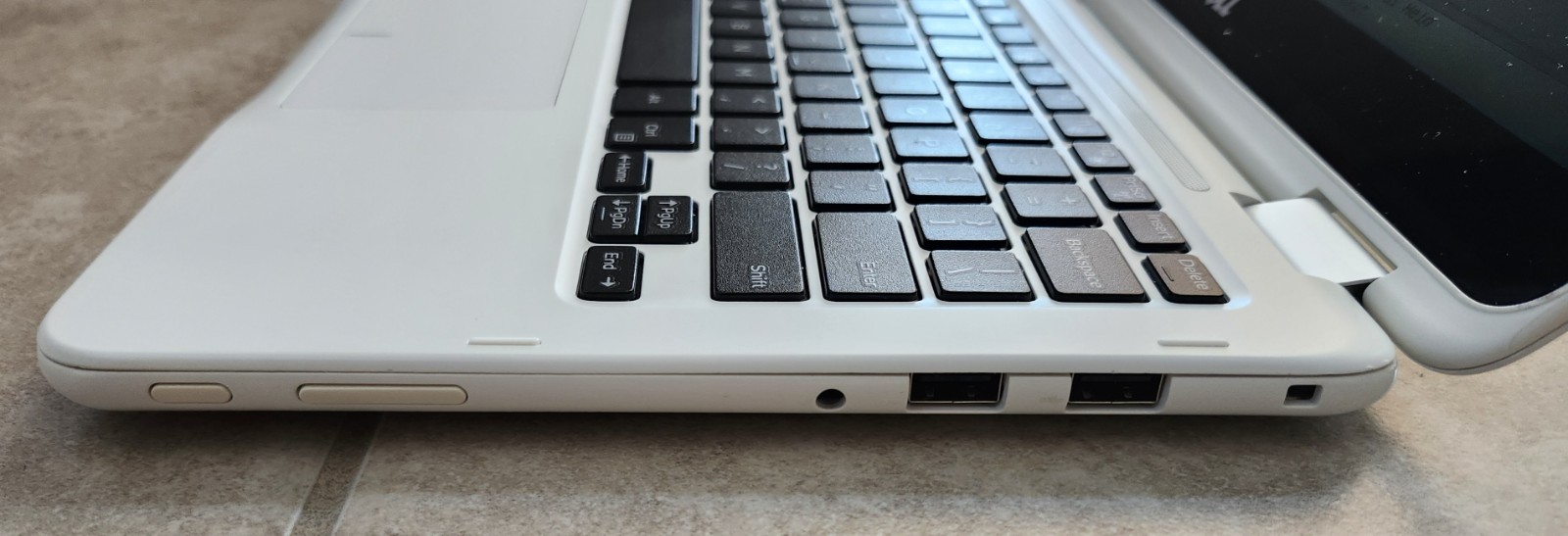 Dell inspiron 11 3000 series 2-in-1 (P25T) – 8gb Edition -Mint Condition