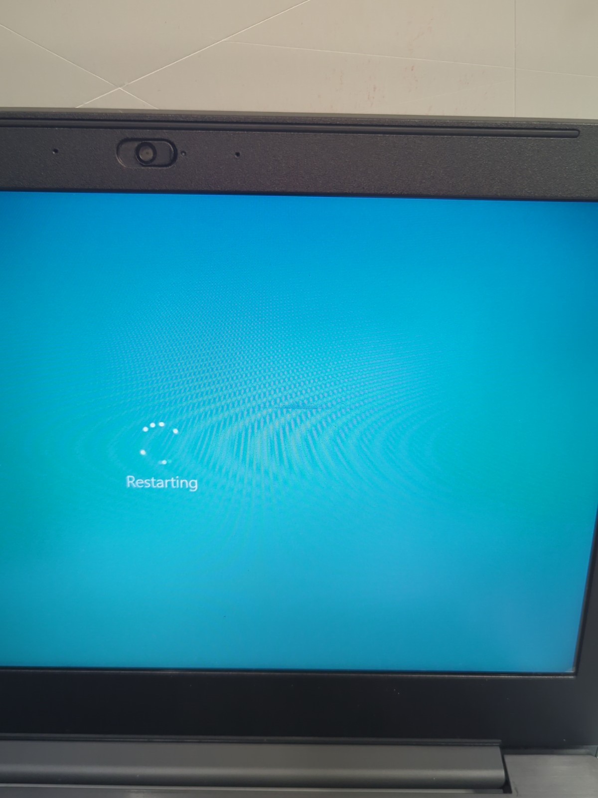 Lenovo V330-14ARR 14″ LAPTOP AMD Ryzen 5 2500U/12GB RAM/256GB SSD/Win10(*READ) –