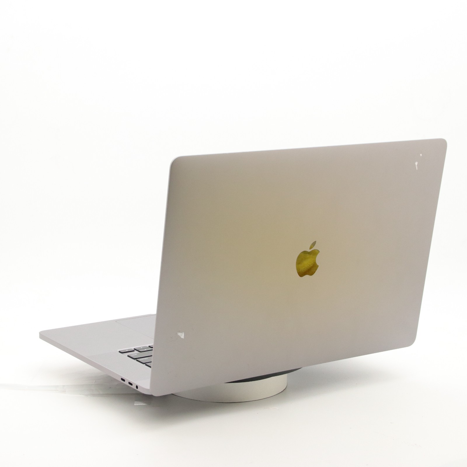 Apple MacBook Pro 16″ 2019 – i7 6-Core – Radeon 5300M 4GB- 16GB RAM – 512GB SSD