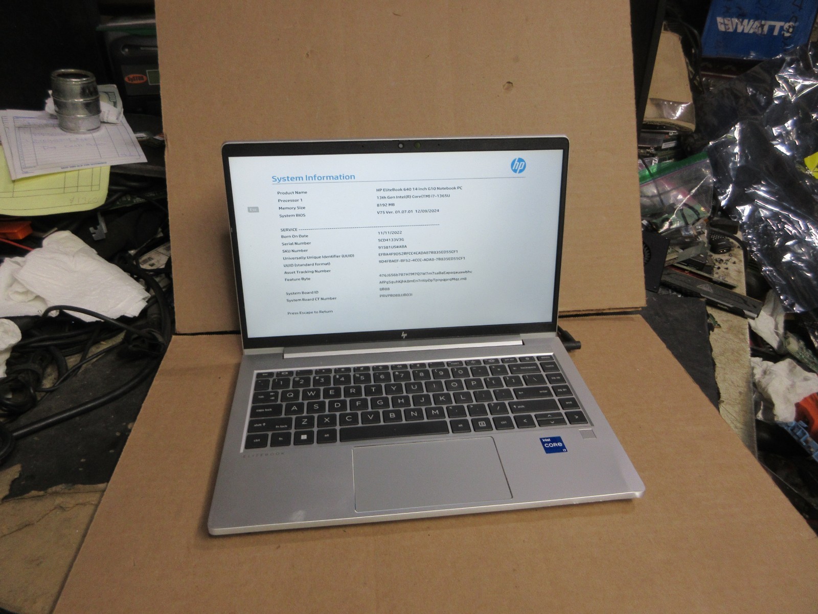 HP EliteBook 640 14 inch G10 Notebook PC i7-1365U/16GB RAM/512GB SSD NO OS