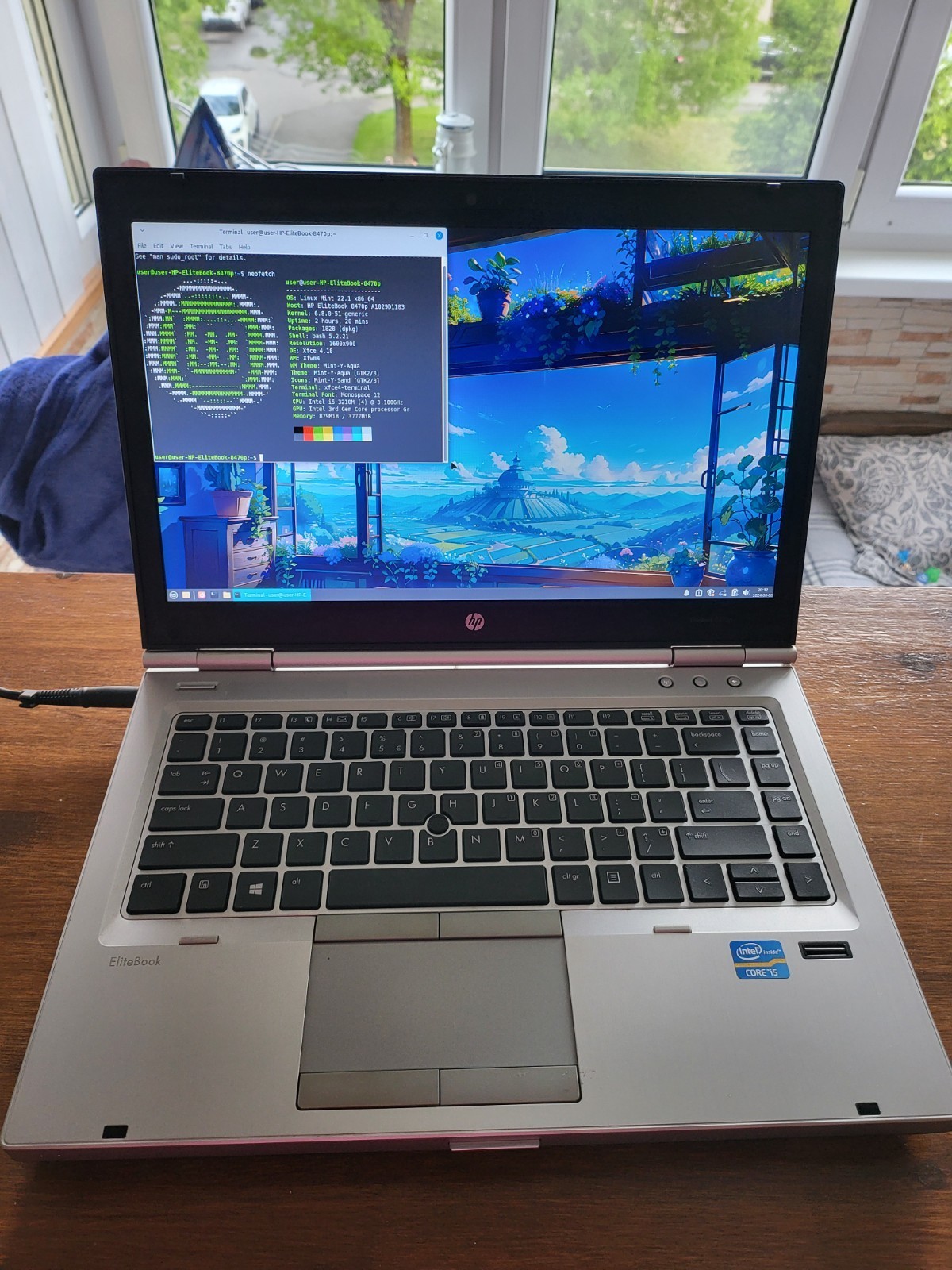 HP Elitebook 8470p Laptop – i5, 64gb SSD, 4gb RAM.