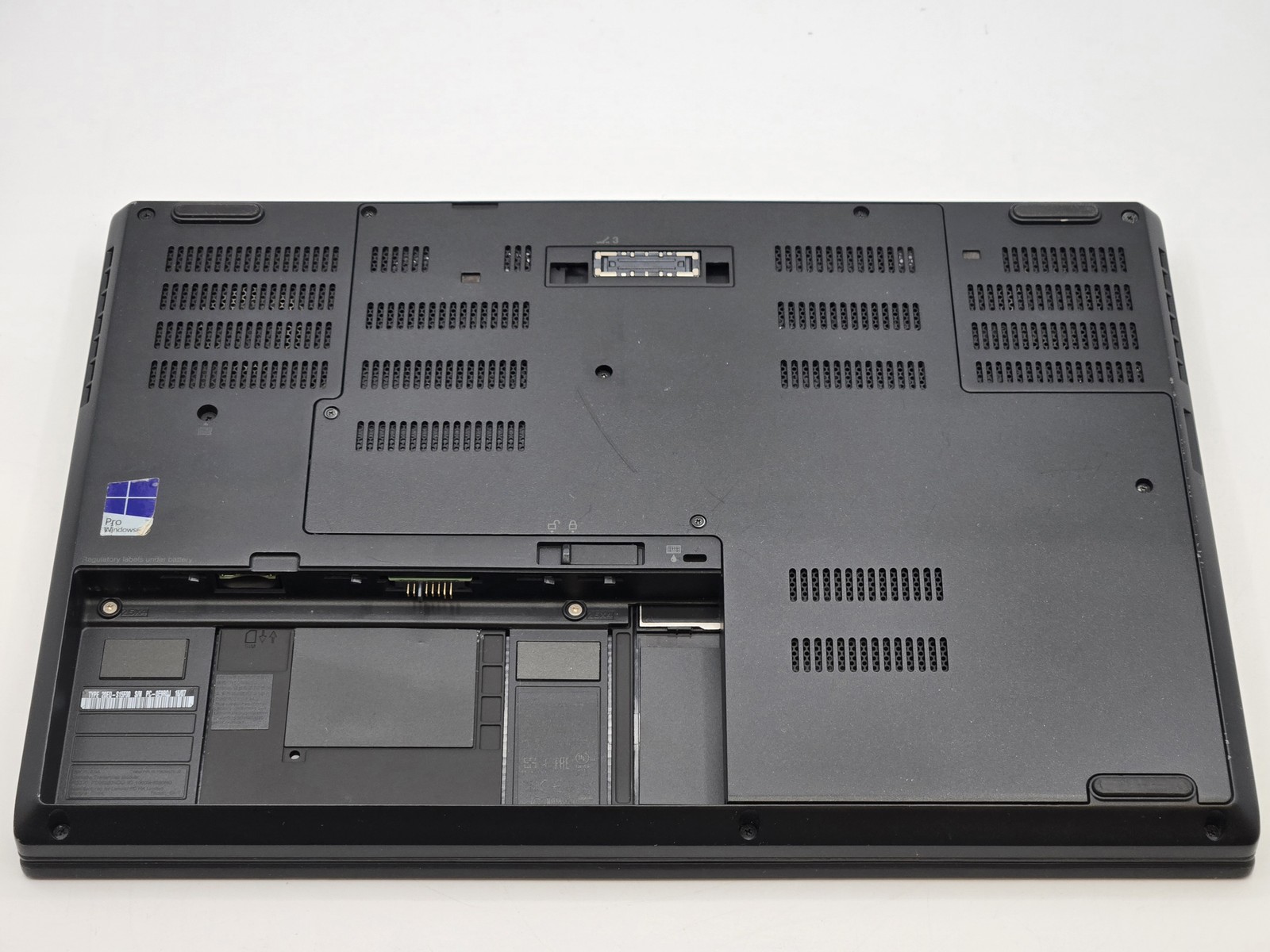 Lenovo ThinkPad P50 15″ FHD I7-6820HQ GM107GLM Motherboard Palmrest *READ*