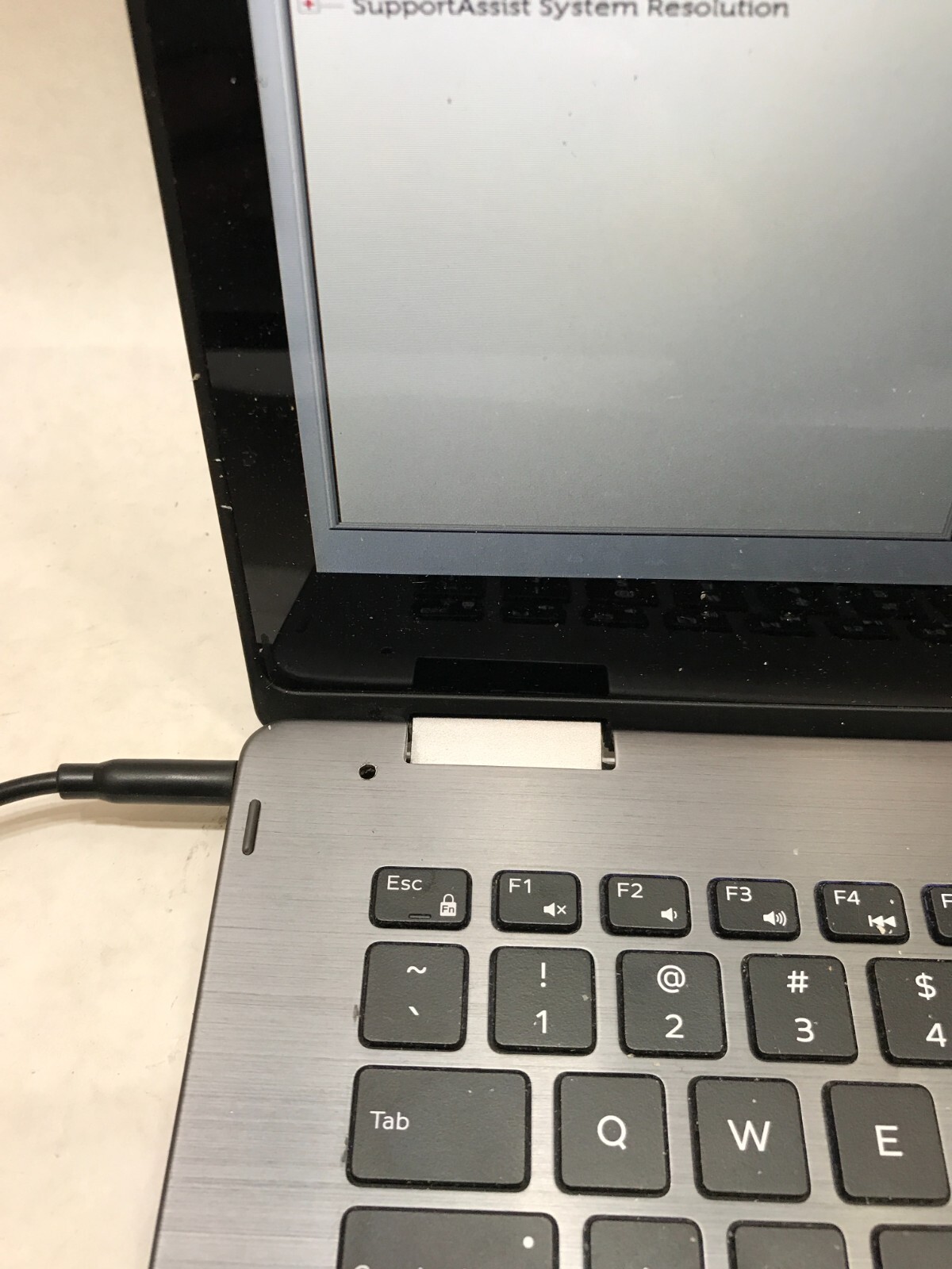 Dell Latitude 3379 13″ Intel Core i5-6200U NO RAM NO HDD/OS For Parts AS IS – DW