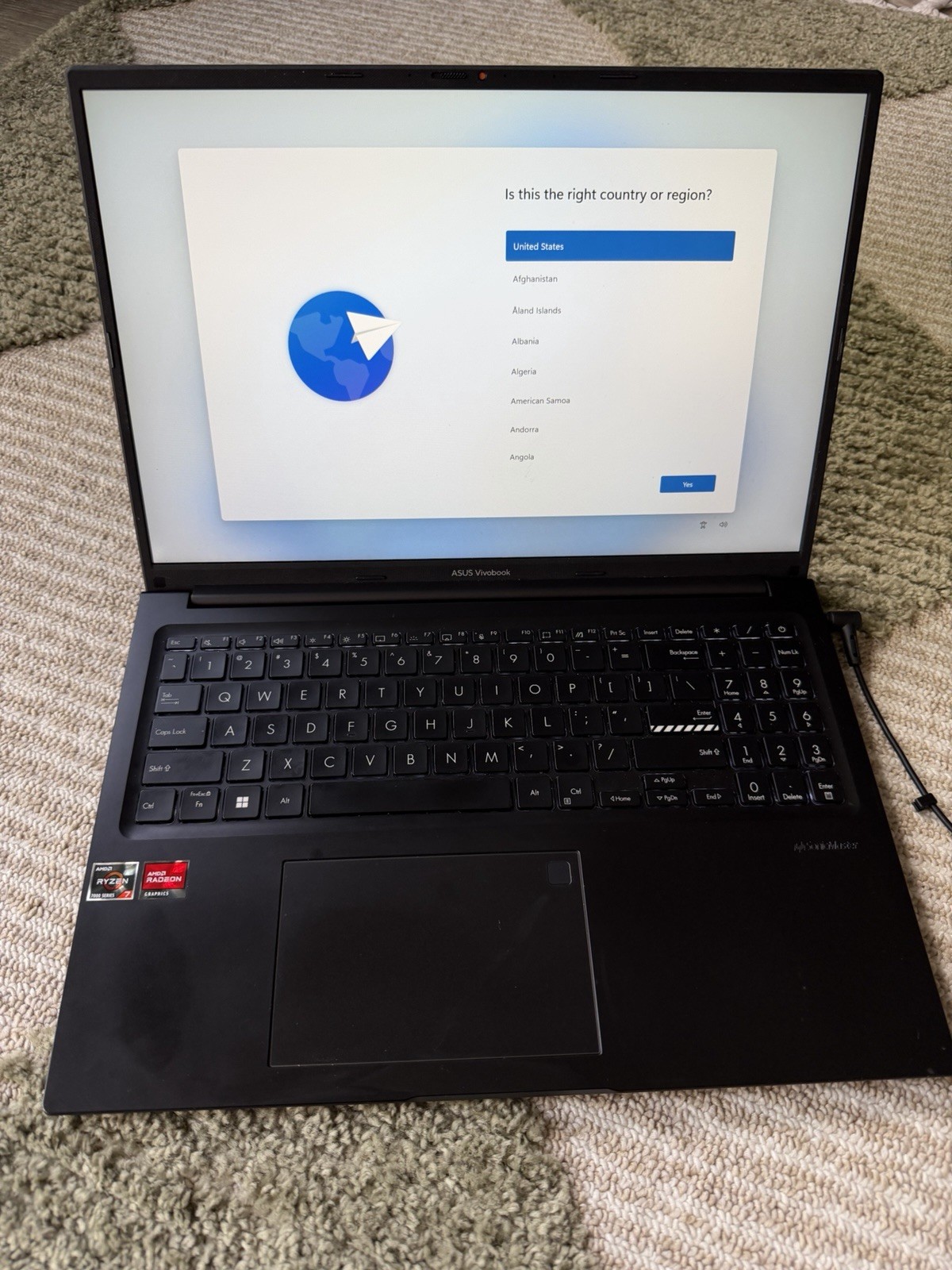 ASUS Vivobook 16″ FHD+ Laptop, AMD Ryzen 7, 16GB Memory, 1TB SSD, Black