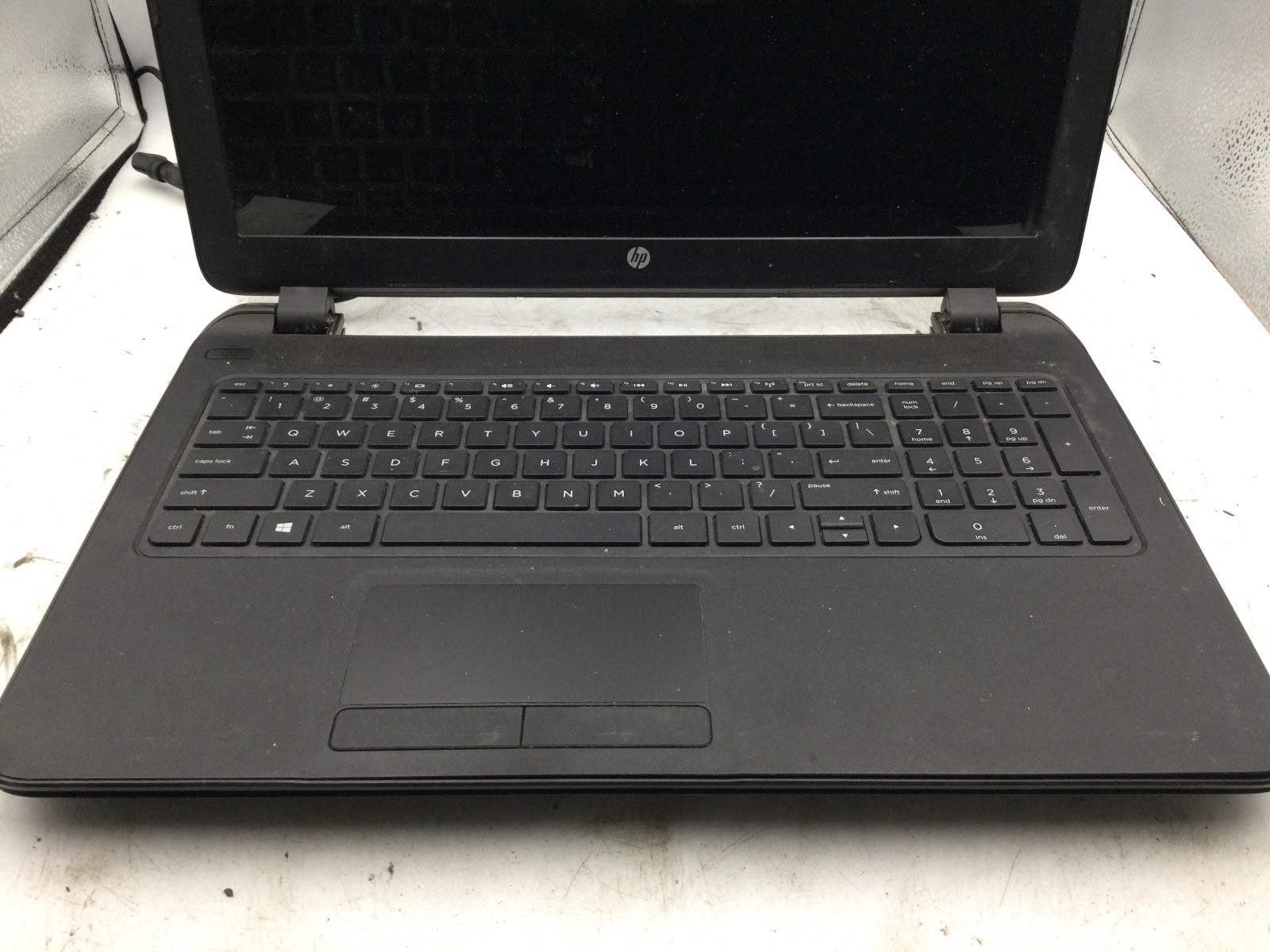 HP PAVILION 15 F305DX – FOR PARTS – AMD A6 – NO RAM – READ DESC – BB