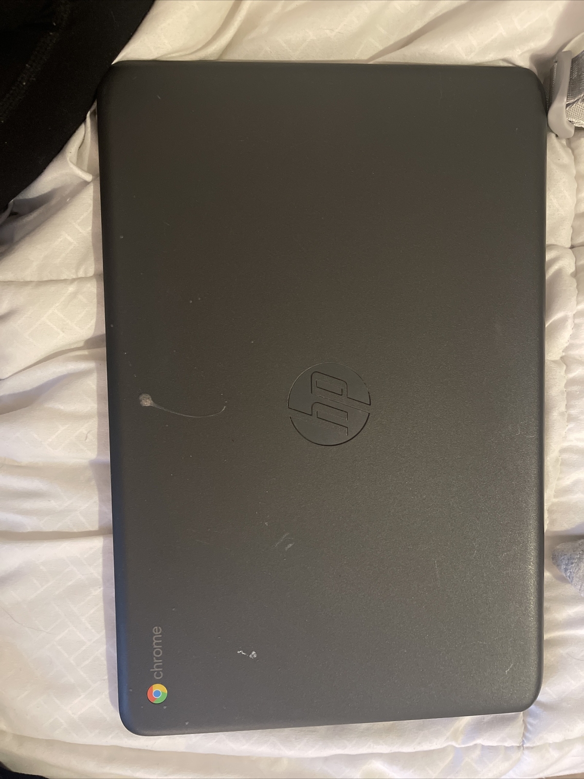 HP 14-db0025nr 14″ HD Touch Chromebook AMD A4-9120C Radeon R4, 4GB, 32GB